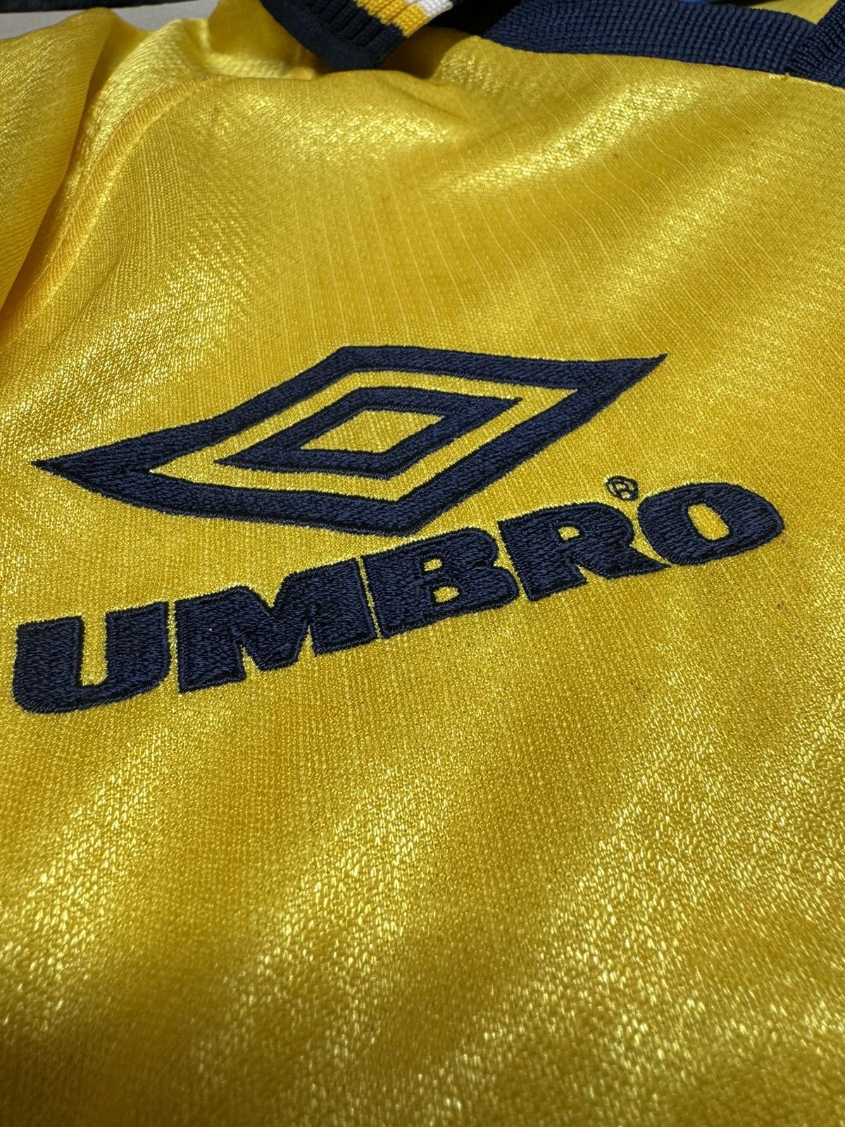 Umbro × Vintage Chelsea 99/00 away shirt #25 Zola Size US M / EU 48-50 / 2 - 5 Thumbnail