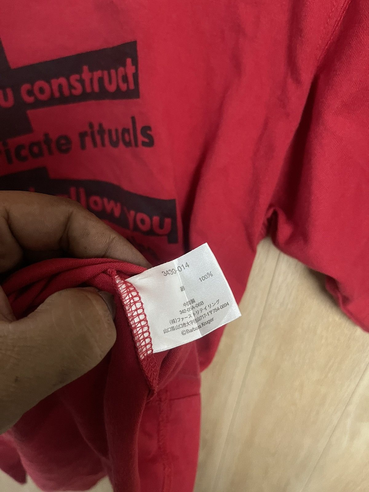 Barbara Kruger × Japanese Brand × Vintage Vintage Barbara Kruger T shirt L Art Gangster Movie Killer Size US L / EU 52-54 / 3 - 5 Thumbnail