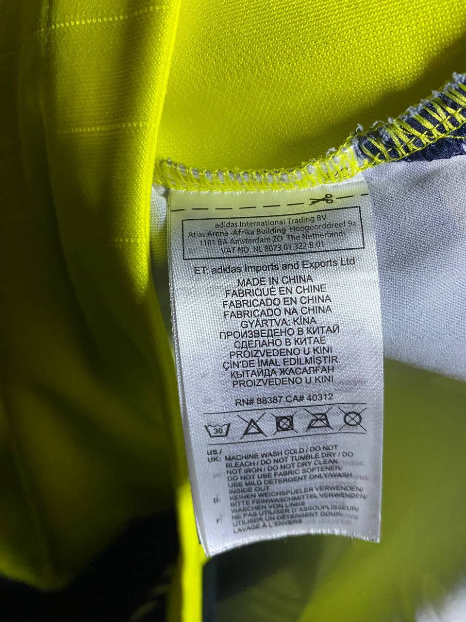 Adidas Adidas Shirt Size XS (Fits Like S-M) Size US XS / EU 42 / 0 - 4 Thumbnail