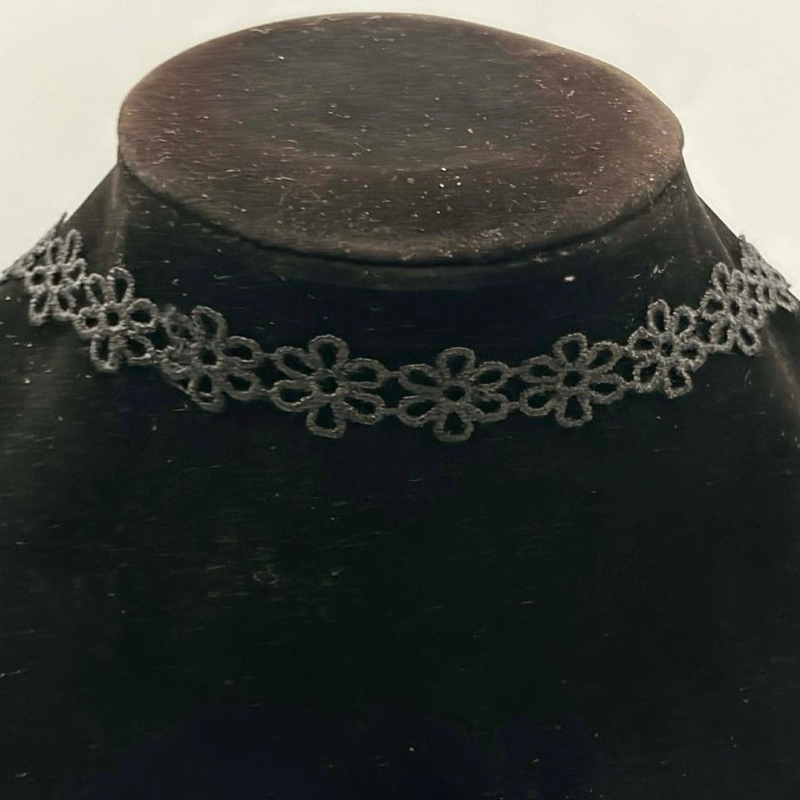 Other Black Floral Choker Size ONE SIZE - 1 Thumbnail