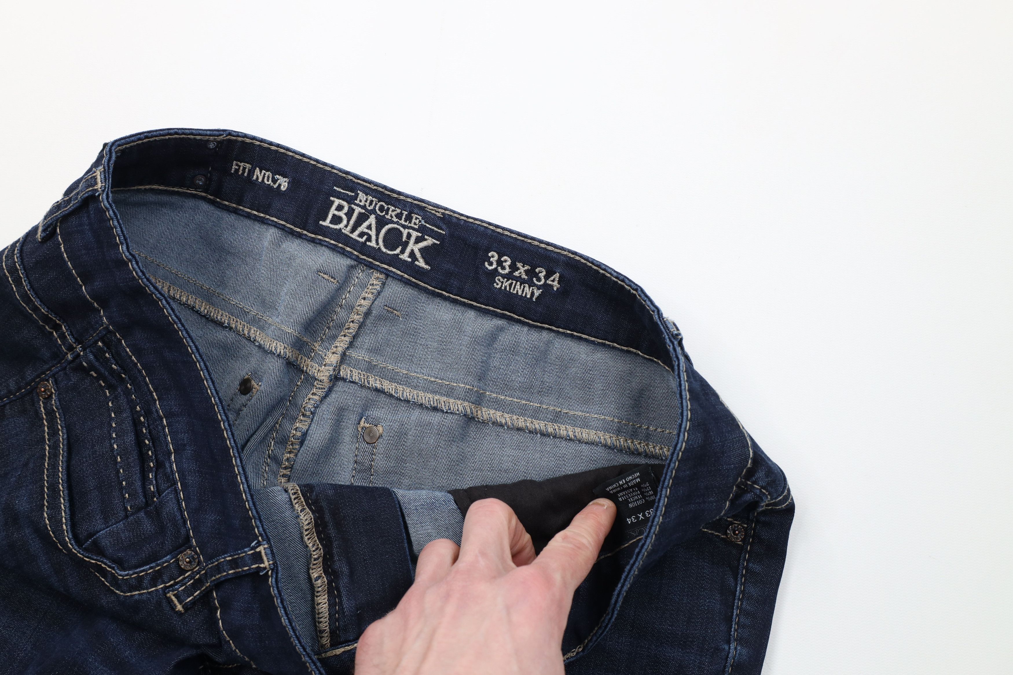 Vintage Buckle Black Stitch Faded Fit No 76 Skinny Leg Denim Jeans Size US 33 - 8 Thumbnail