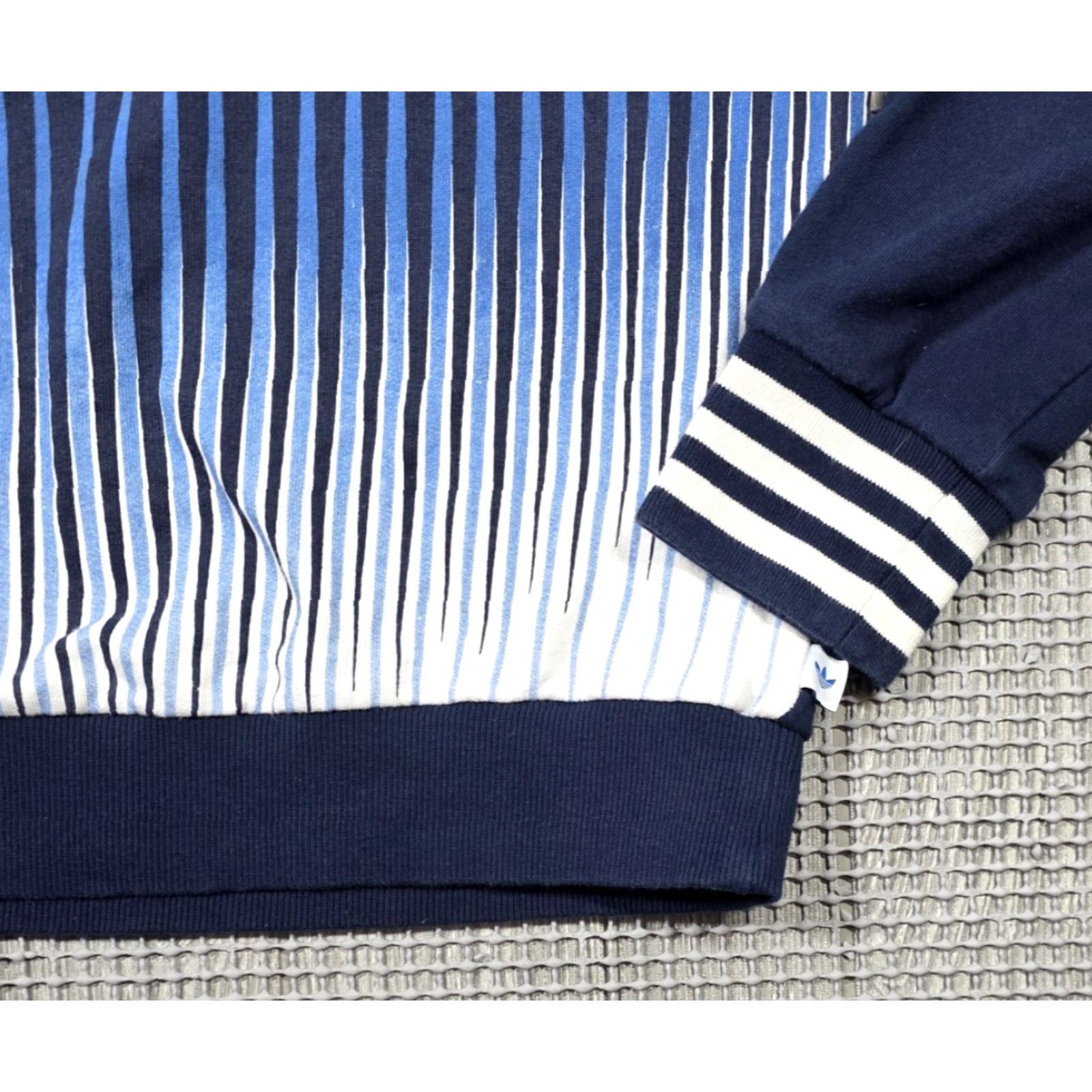 Adidas Adidas Originals Mens S Mezcla Crew Blue Graphic Sweatshirt Crew Neck Sweat Shirt Logo Print Size US S / EU 44-46 / 1 - 4 Thumbnail