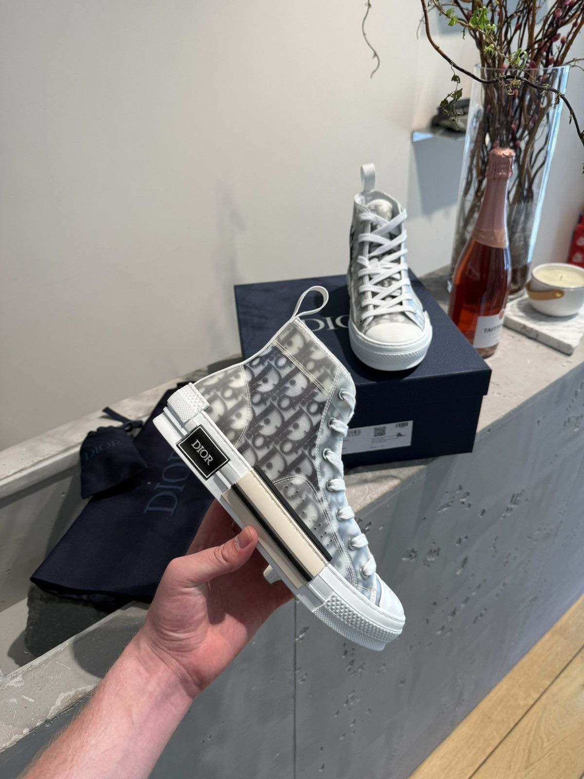 BNWT Dior B23 Sneaker
