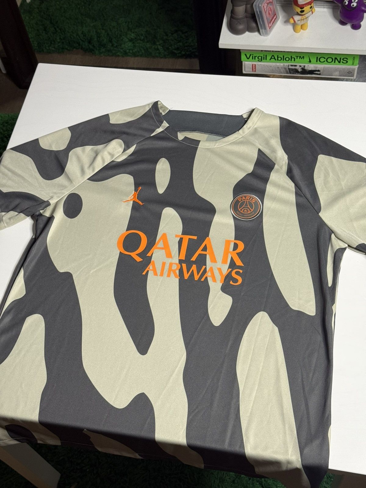 Jordan Brand Air Jordan x PSG Kit “Camo” [XL] BRAND NEW Size US XL / EU 56 / 4 - 1 Thumbnail