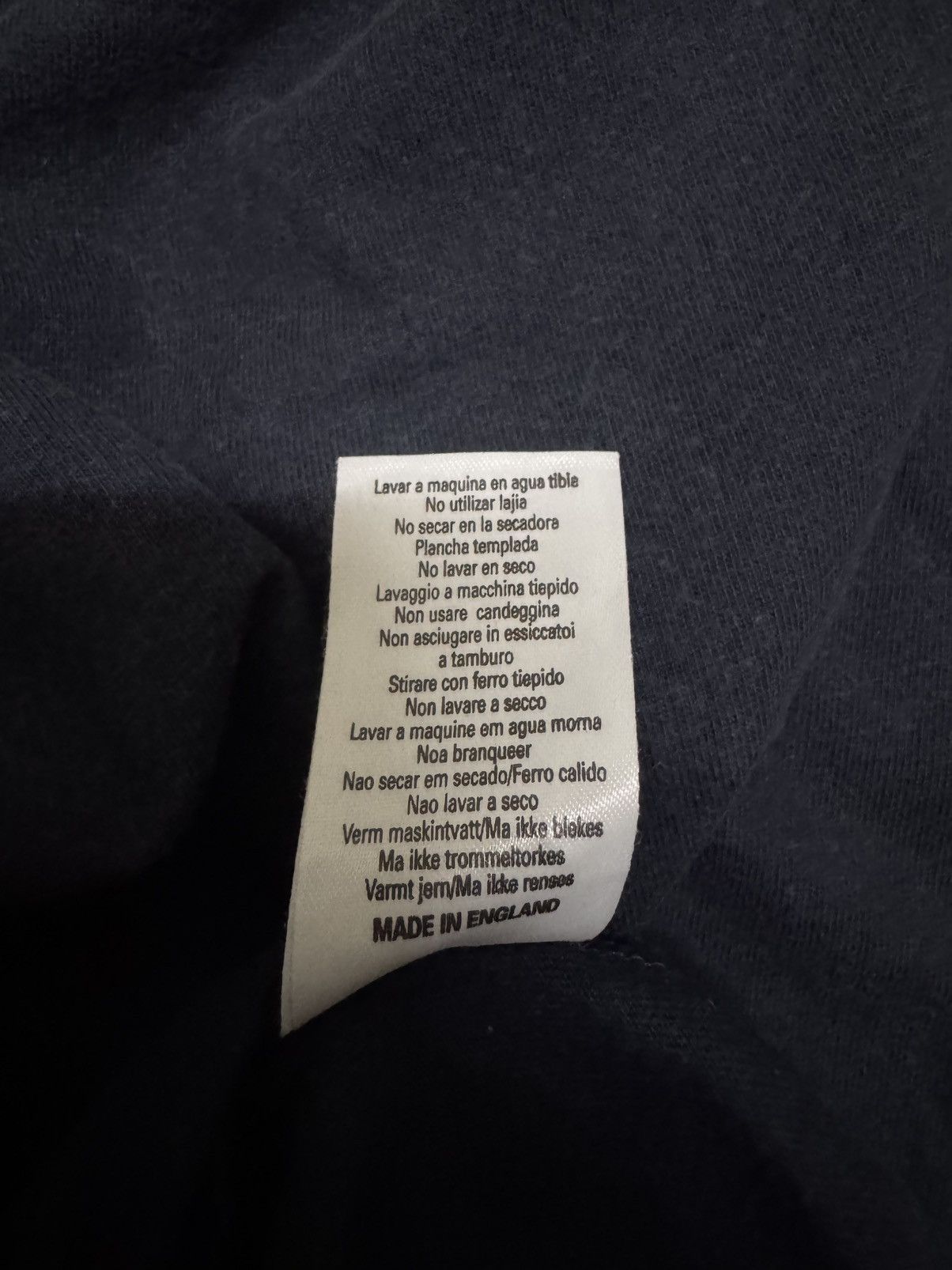 Burberry Vintage Burberrys Spell Out Tshirt Size US M / EU 48-50 / 2 - 4 Thumbnail
