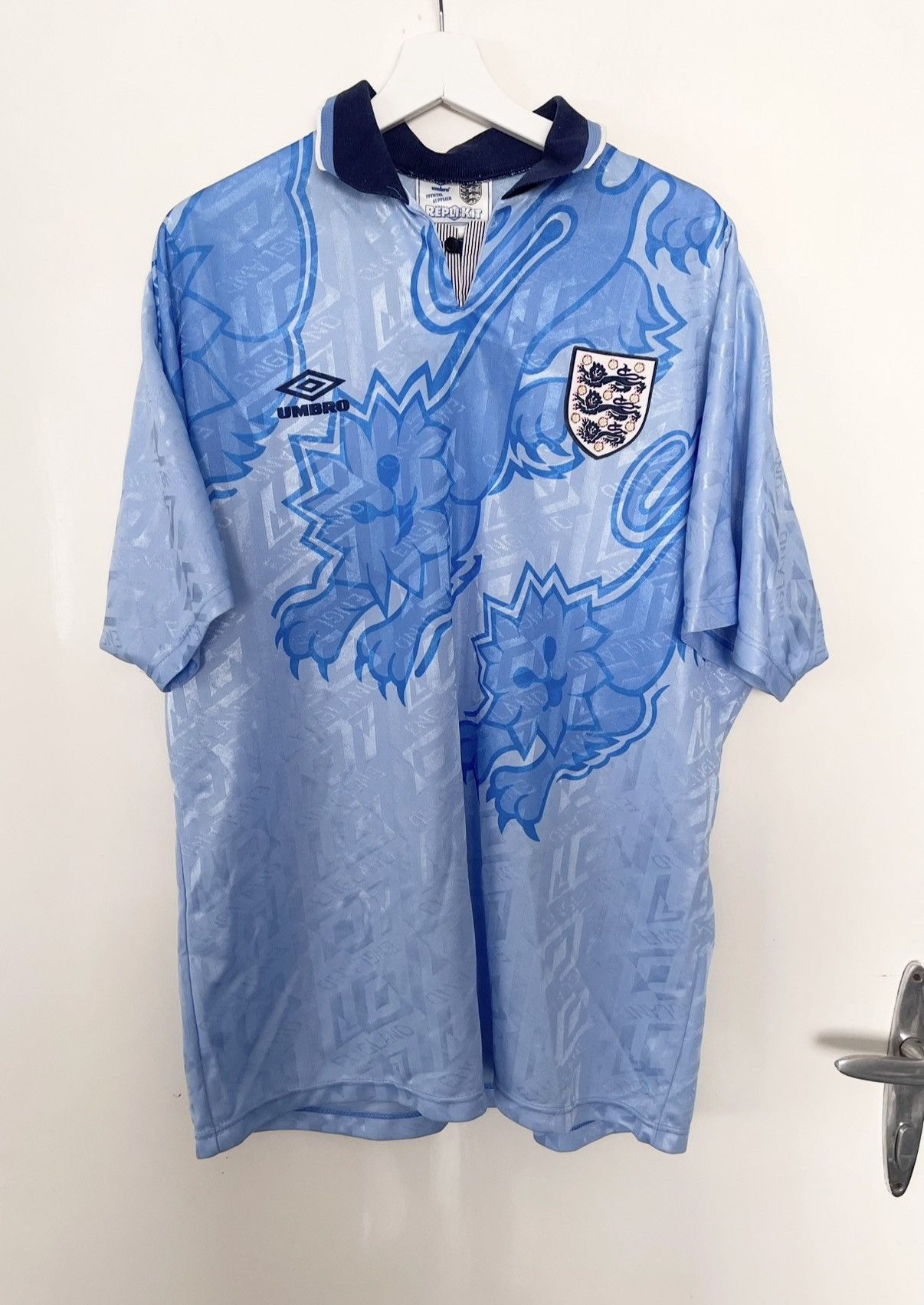 Umbro England 1992 3rd away umbro home jersey Size US XL / EU 56 / 4 - 1 Thumbnail
