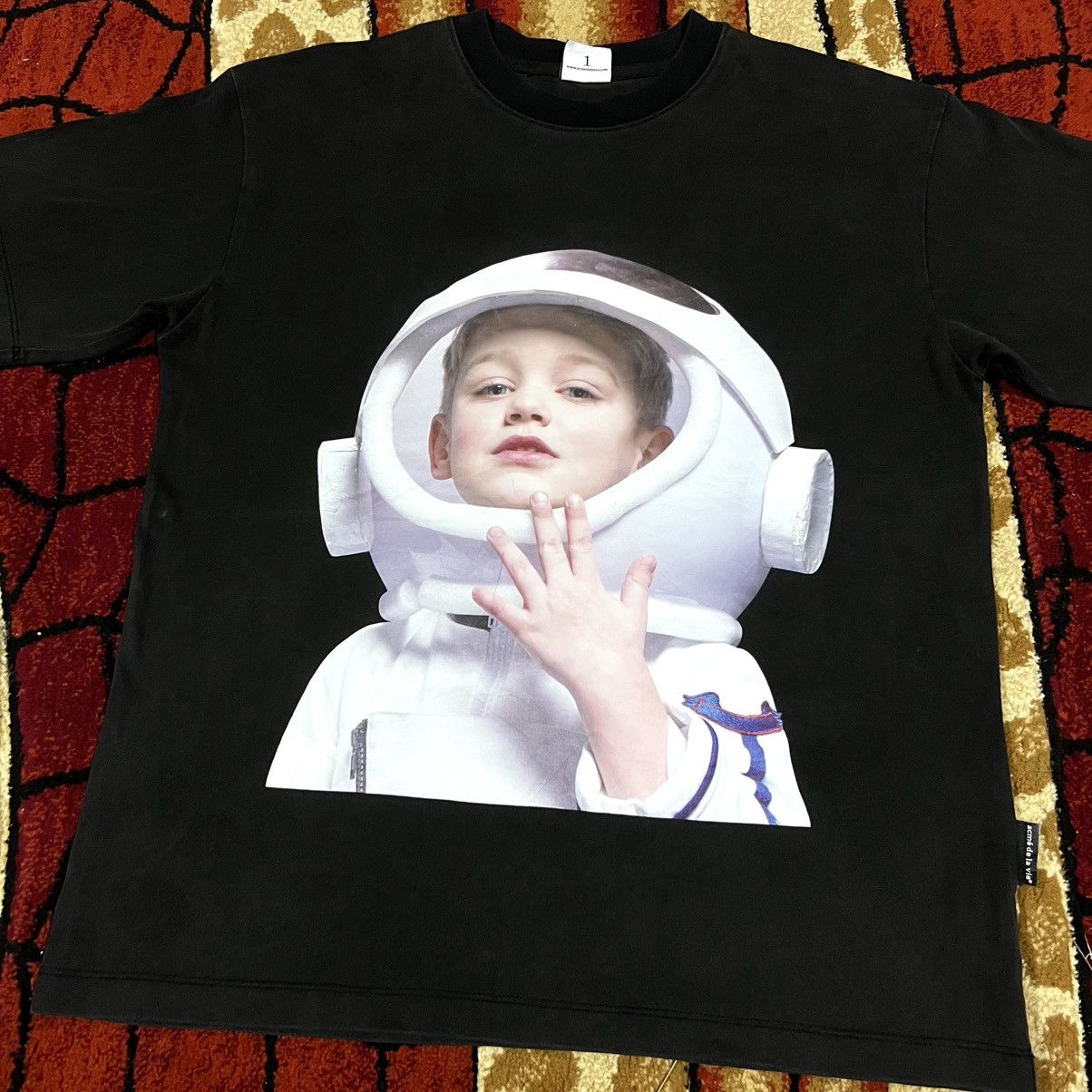 acme de la vie Vintage Acme De La Vie ADLV Astronaut Boy T Shirt Size US L / EU 52-54 / 3 - 2 Thumbnail