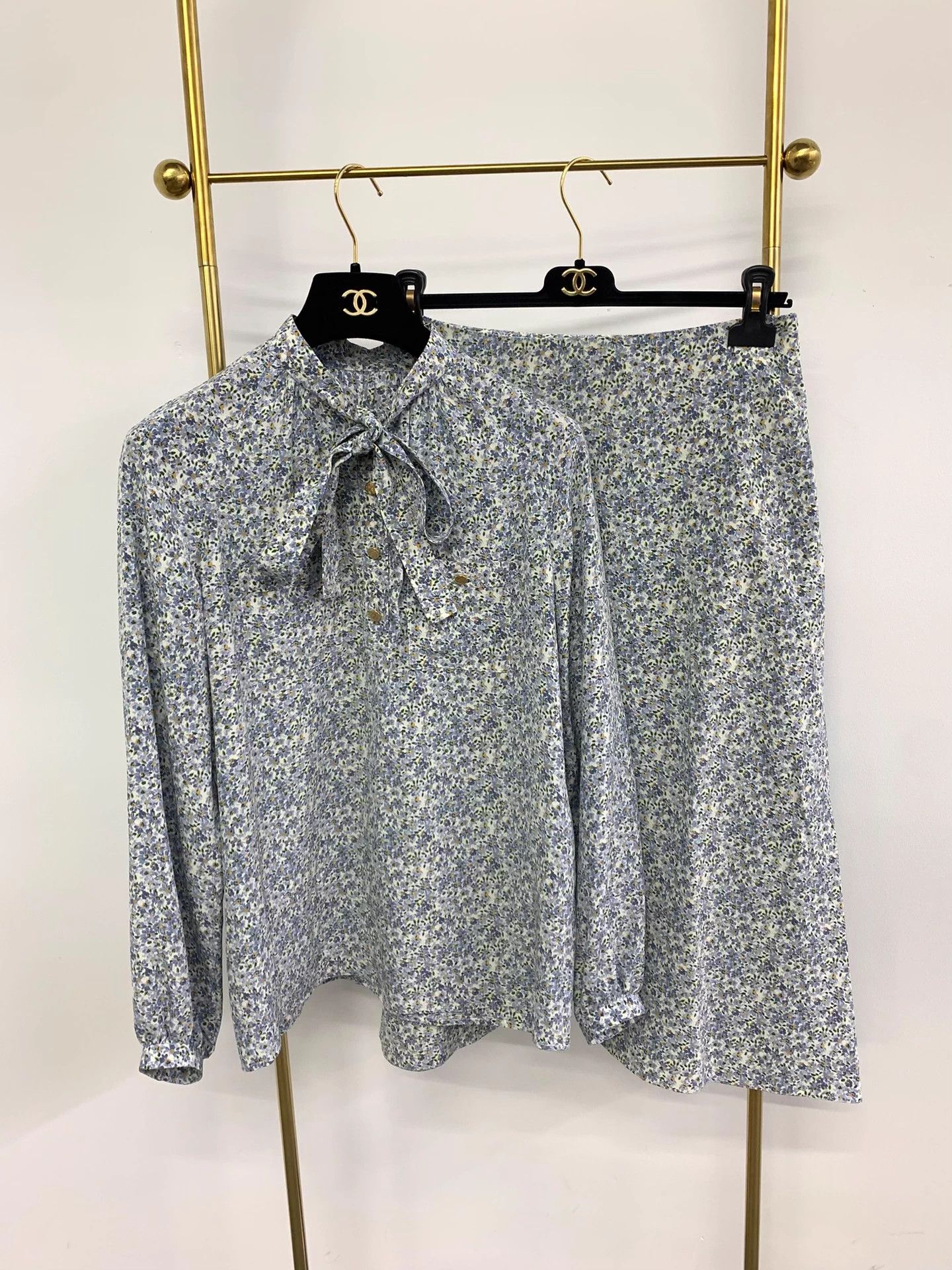 Celine CELINE French blue floral print shirt set 36/40 new Size XS / US 0-2 / IT 36-38 - 1 Thumbnail