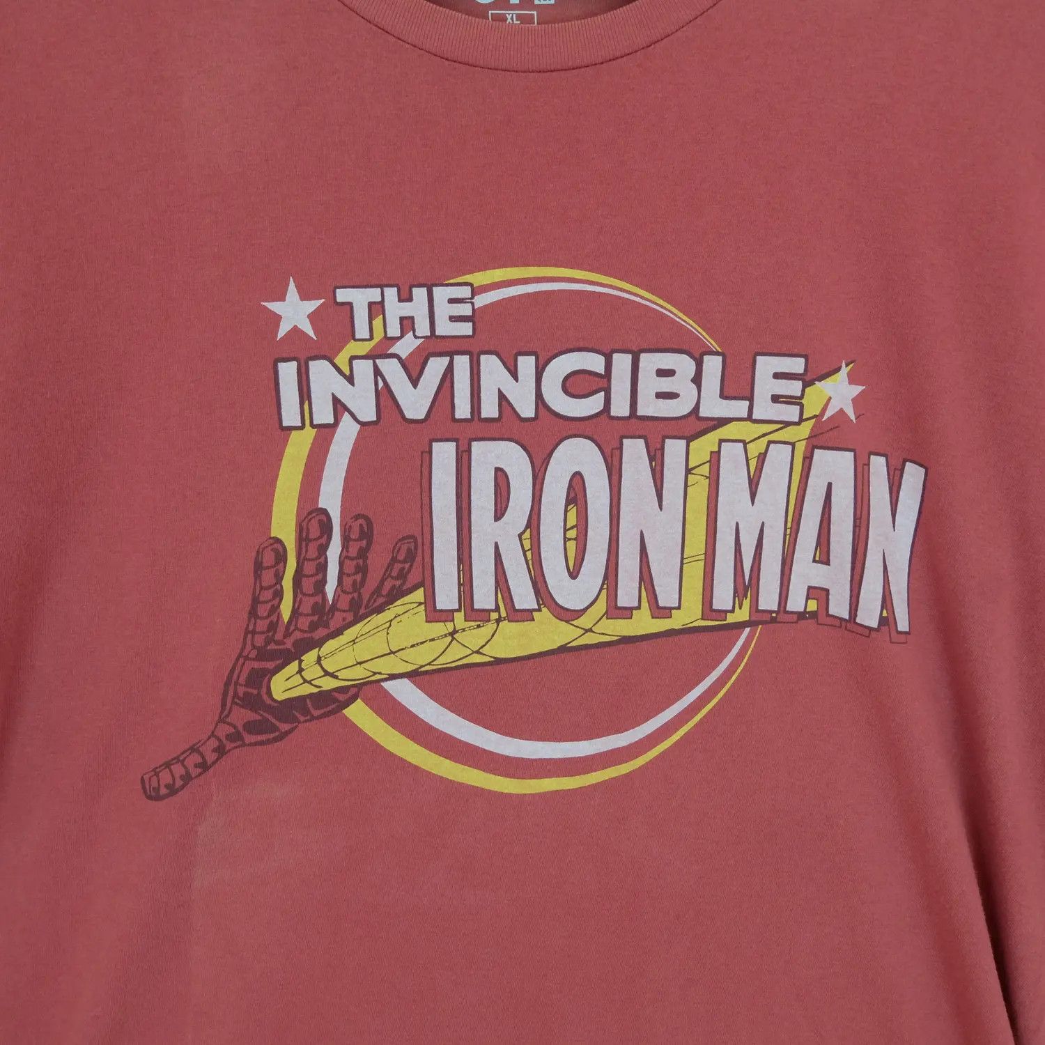 Uniqlo UNIQLO x IRON MAN Marvel T Shirt Size US XL / EU 56 / 4 - 3 Thumbnail