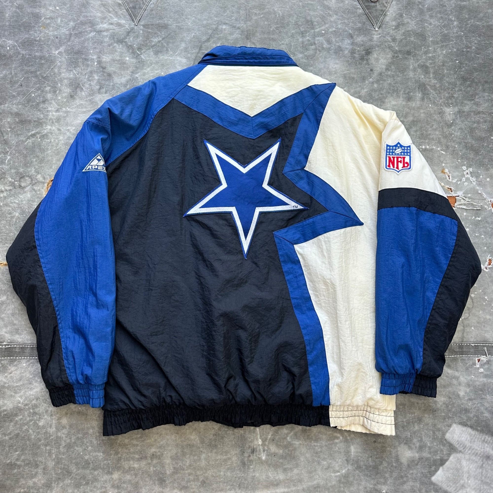 Vintage Vintage Apex One NFL Pro Line Dallas Cowboys Puffer Jacket Size US XL / EU 56 / 4 - 2 Thumbnail