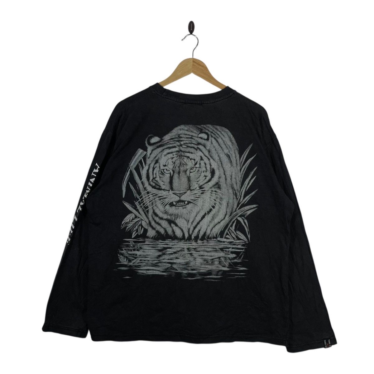 Vintage THIRD ROW TIGER GRAPHIC LONG SLEEVE T SHIRT STREETWEAR Size US XXL / EU 58 / 5 - 4 Thumbnail