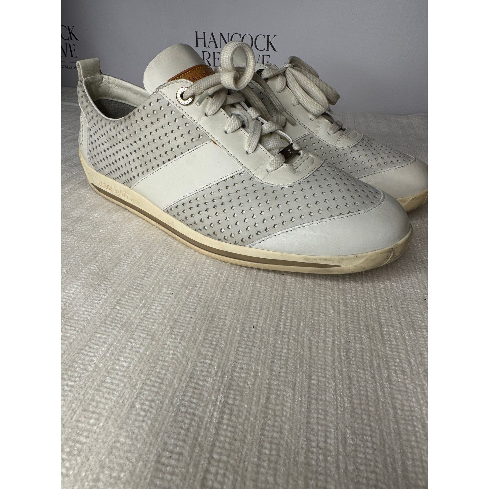 Louis Vuitton Louis Vuitton Cream Leather Perforated Low Top Sneakers Size US 8.5 / EU 41-42 - 4 Thumbnail