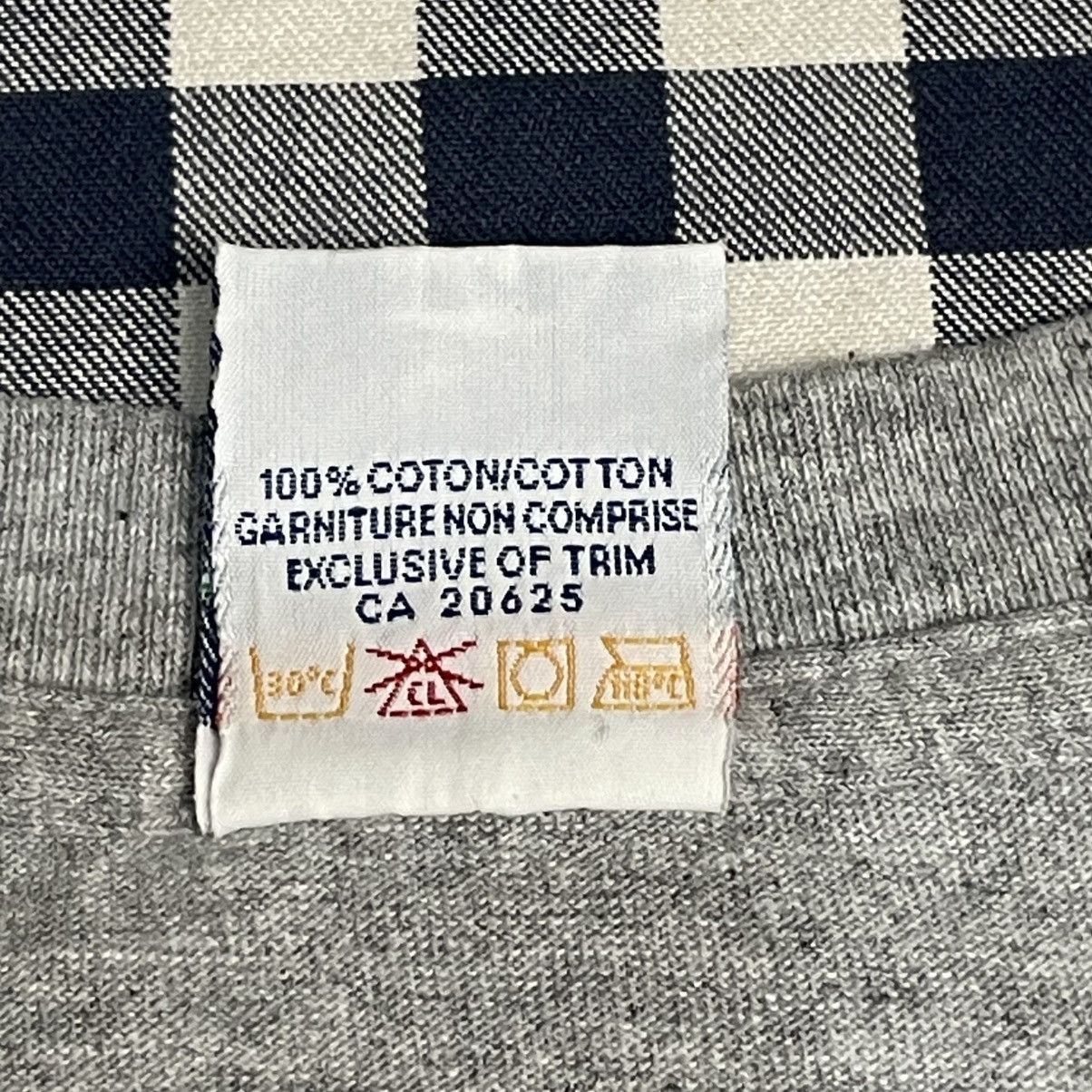 Guess × Vintage Guess Vintage tee size L Made in Canada Size US L / EU 52-54 / 3 - 5 Thumbnail
