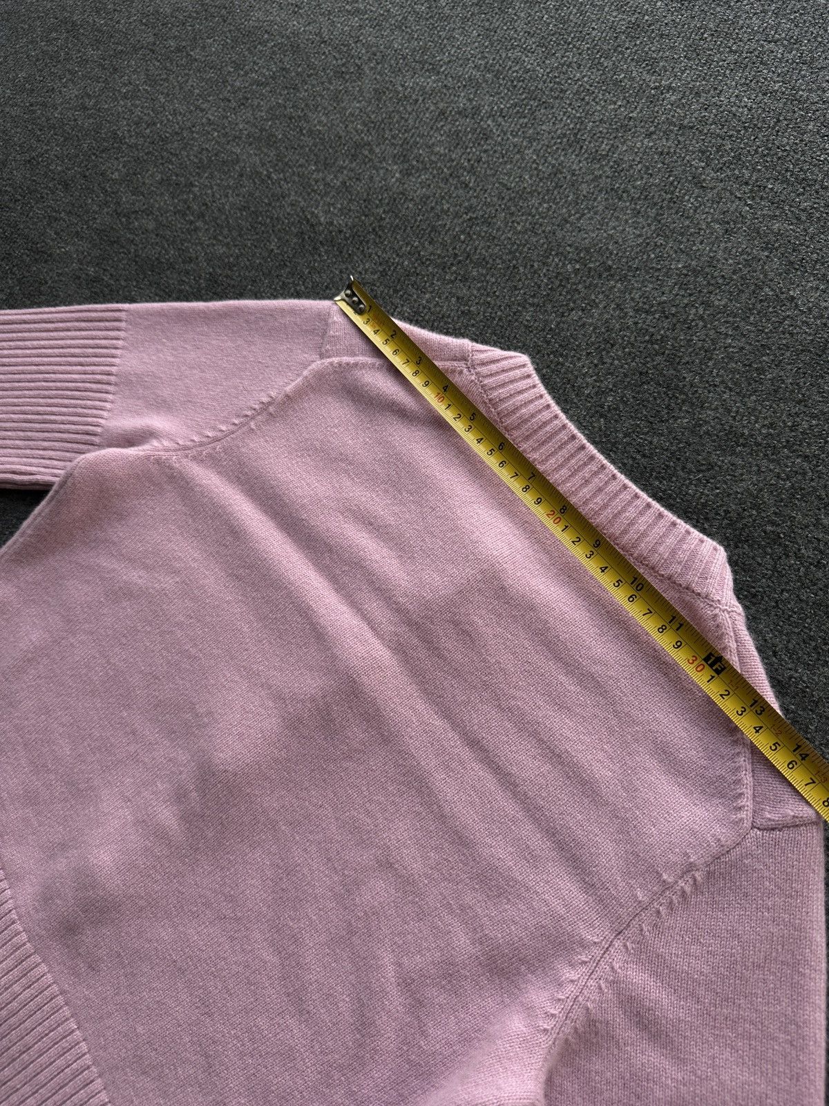 Chanel F/W 24 🚨 CASHMERE CHANEL 24B PINK CARDIGAN METAL LOGO BUTTON Size XS / US 0-2 / IT 36-38 - 17 Thumbnail