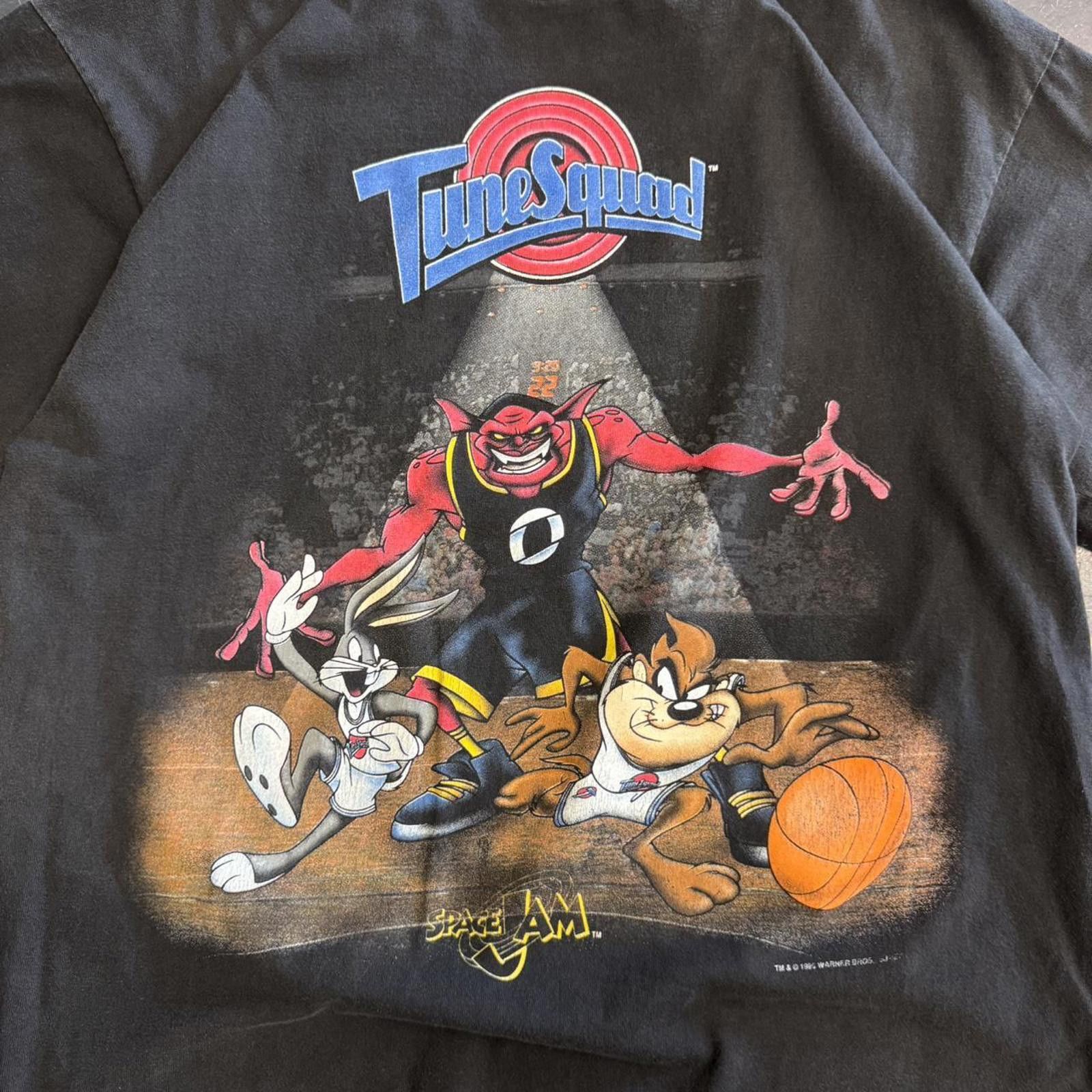 Vintage Vintage 1995 RARE PRINT Looney Tunes Space Jam Tee Size US L / EU 52-54 / 3 - 5 Thumbnail
