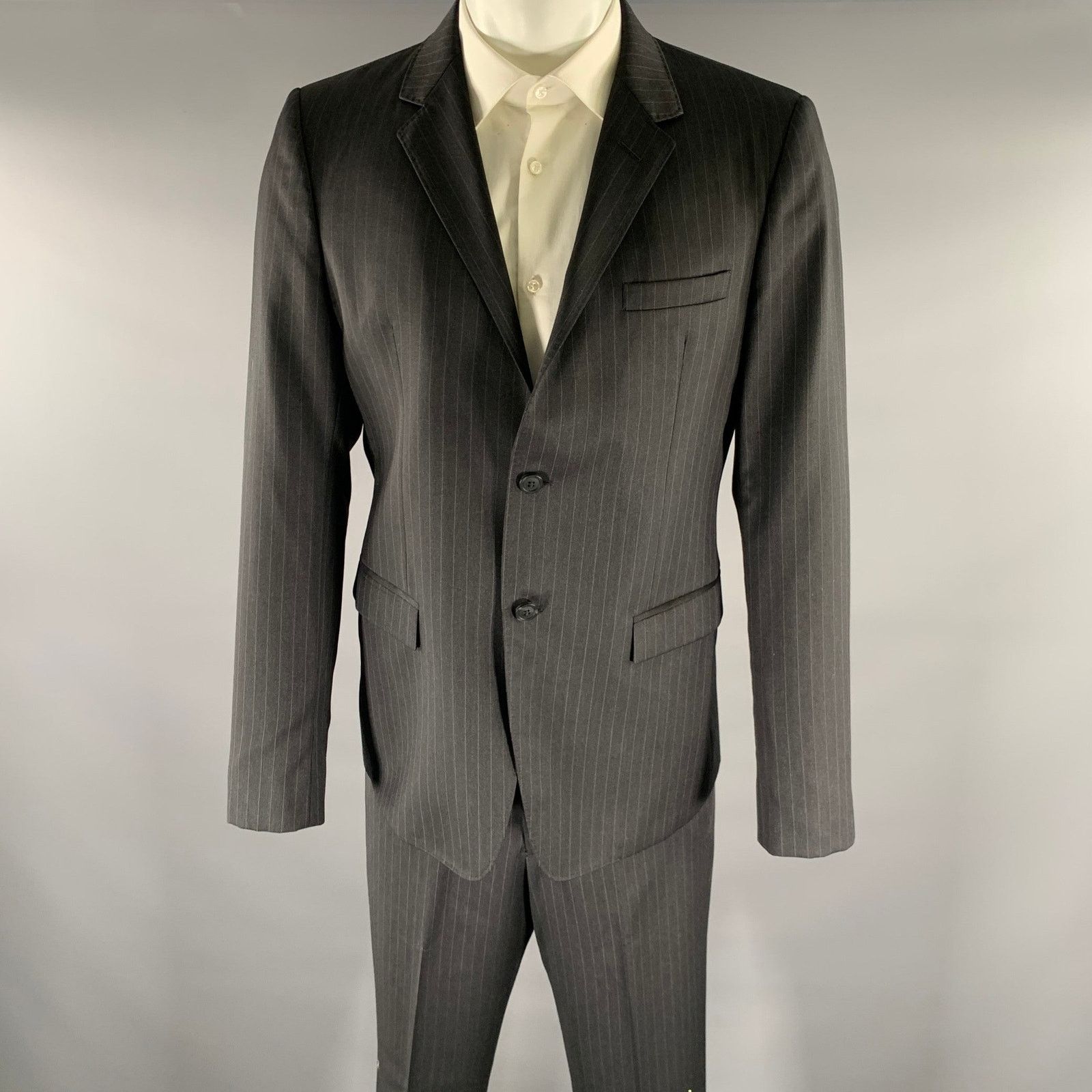 Emporio Armani EMPORIO ARMANI 42 Grey Charcoal Pinstripe Virgin Wool Suit Size 42R - 2 Thumbnail