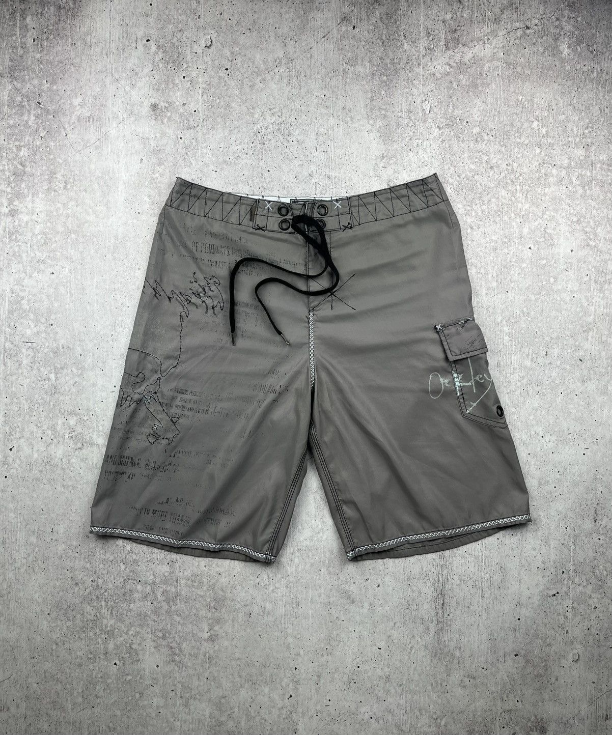 Oakley × Vintage Crazy Vintage Big Logo Oakley Shorts Size US 34 / EU 50 - 1 Thumbnail