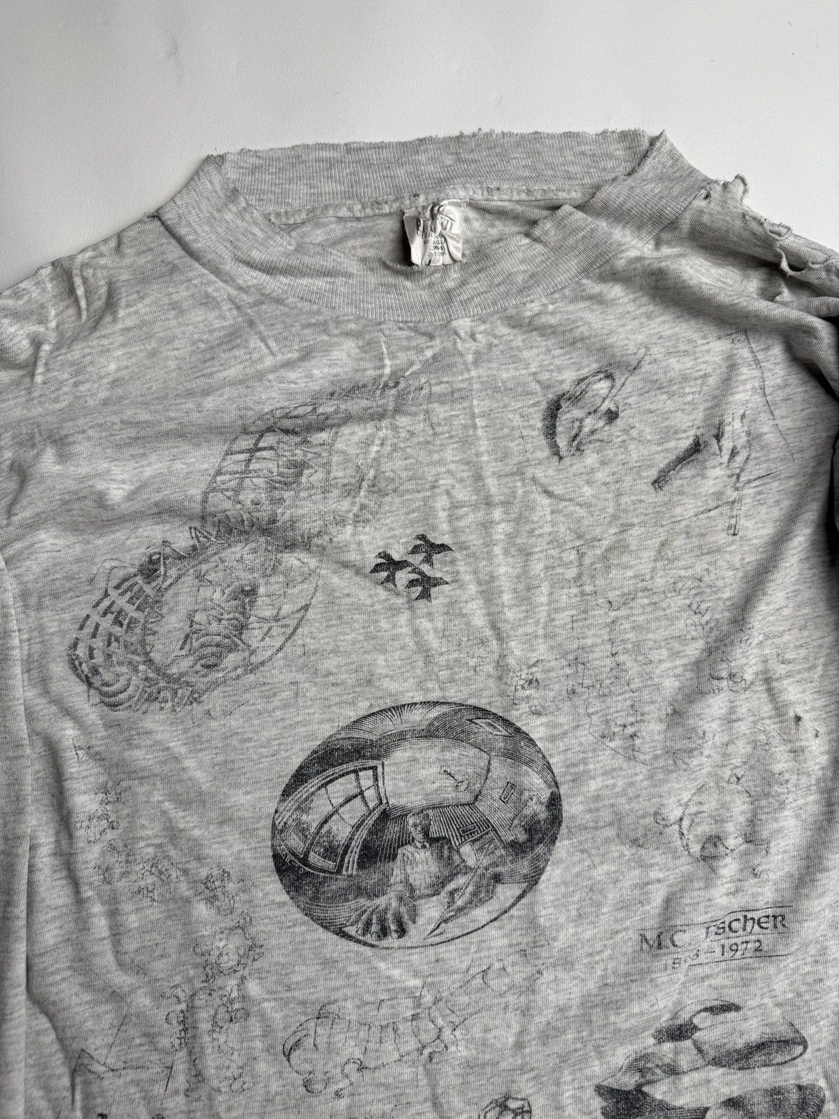 Vintage MC Escher Thrashed Heather Long Sleeve Size US M / EU 48-50 / 2 - 4 Thumbnail