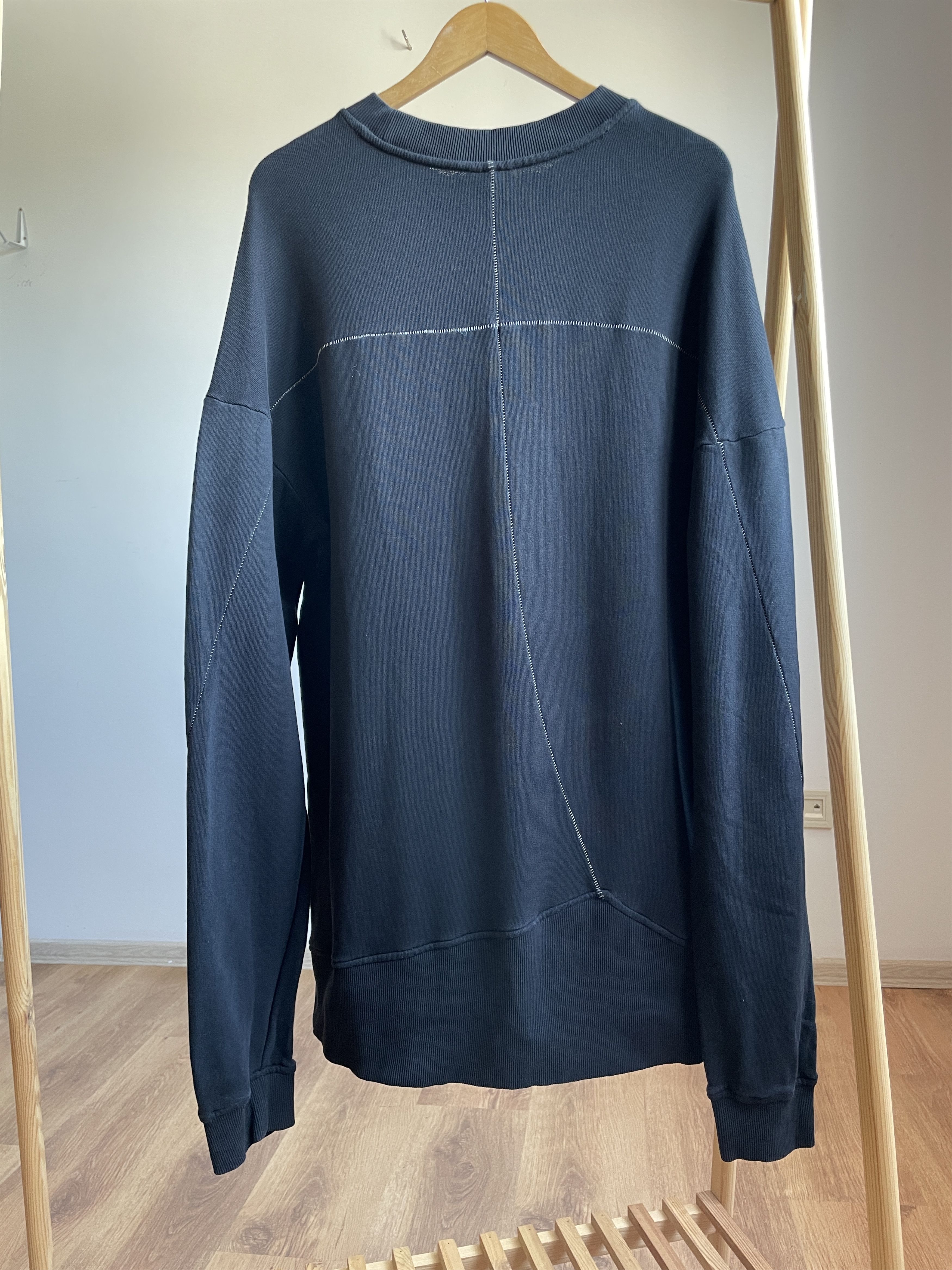 Thom Krom Thom Krom Avant Garde Exposed Seams Sweatshirt Size L Size US L / EU 52-54 / 3 - 2 Thumbnail