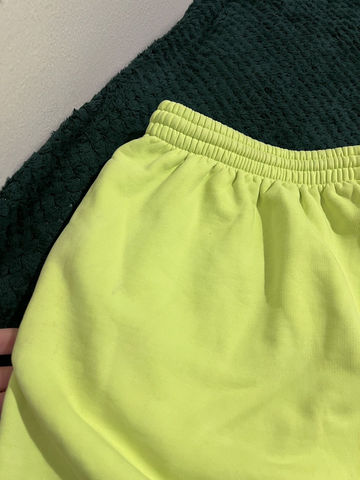 Balenciaga BALENCIAGA BB Corp Track Shorts Neon Yellow Size US 32 / EU 48 - 8 Thumbnail