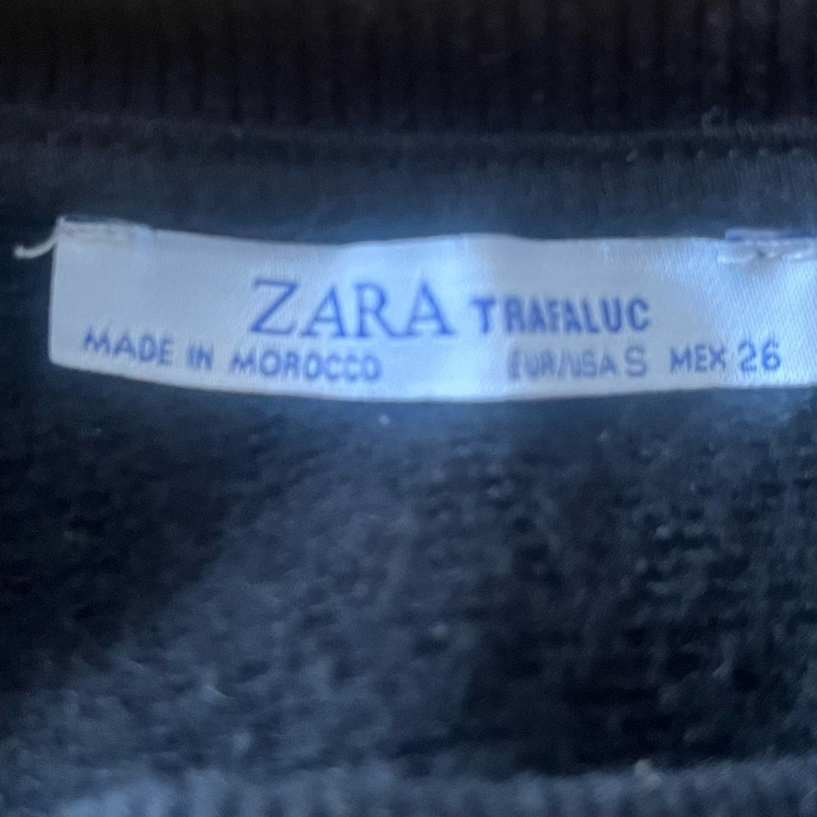 Zara Zara Trafaluc cropped long sleeve sweatshirt, size Small Size S / US 4 / IT 40 - 5 Thumbnail