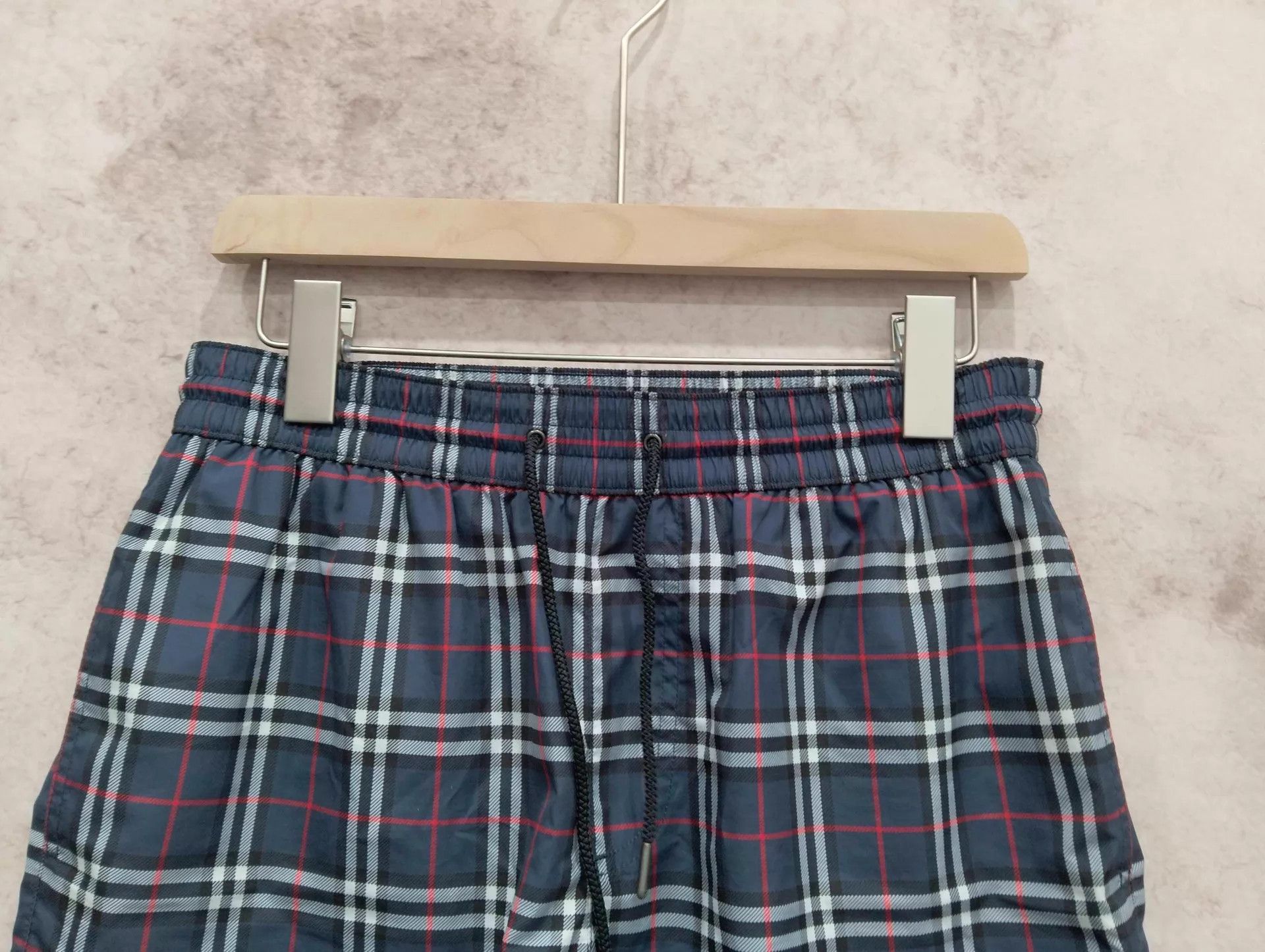 Burberry Burberry Classic Check Beach Shorts S 95 New Size 26" / US 2 / IT 38 - 3 Thumbnail