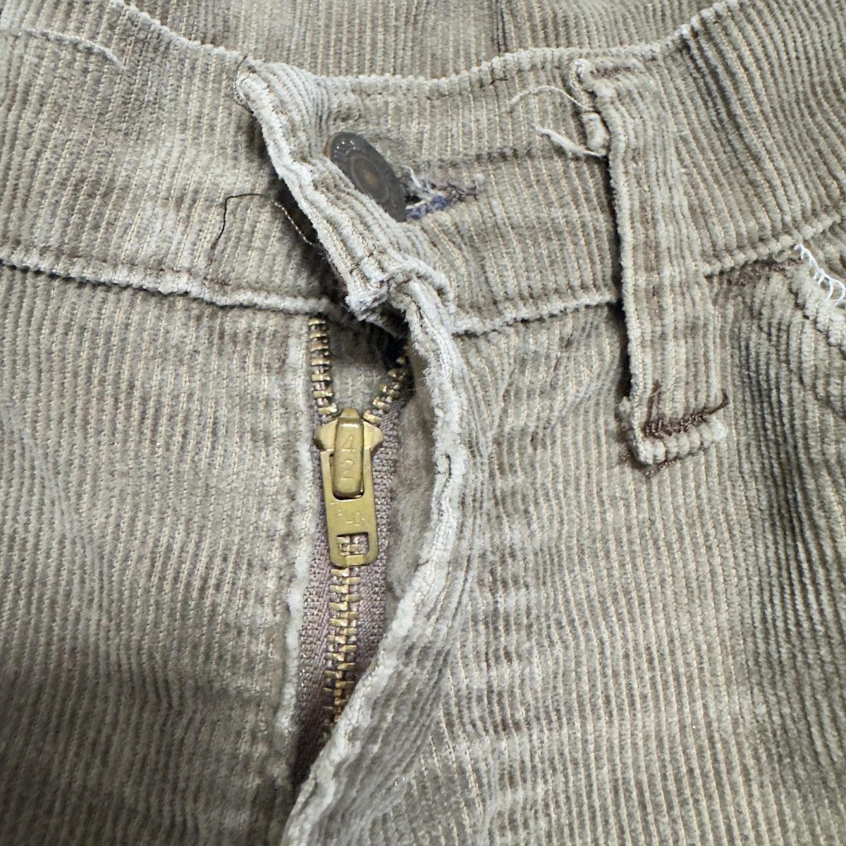 Levi's Vintage 70s Levis 646 Brown Corduroy Flare Jeans Size US 34 / EU 50 - 18 Thumbnail