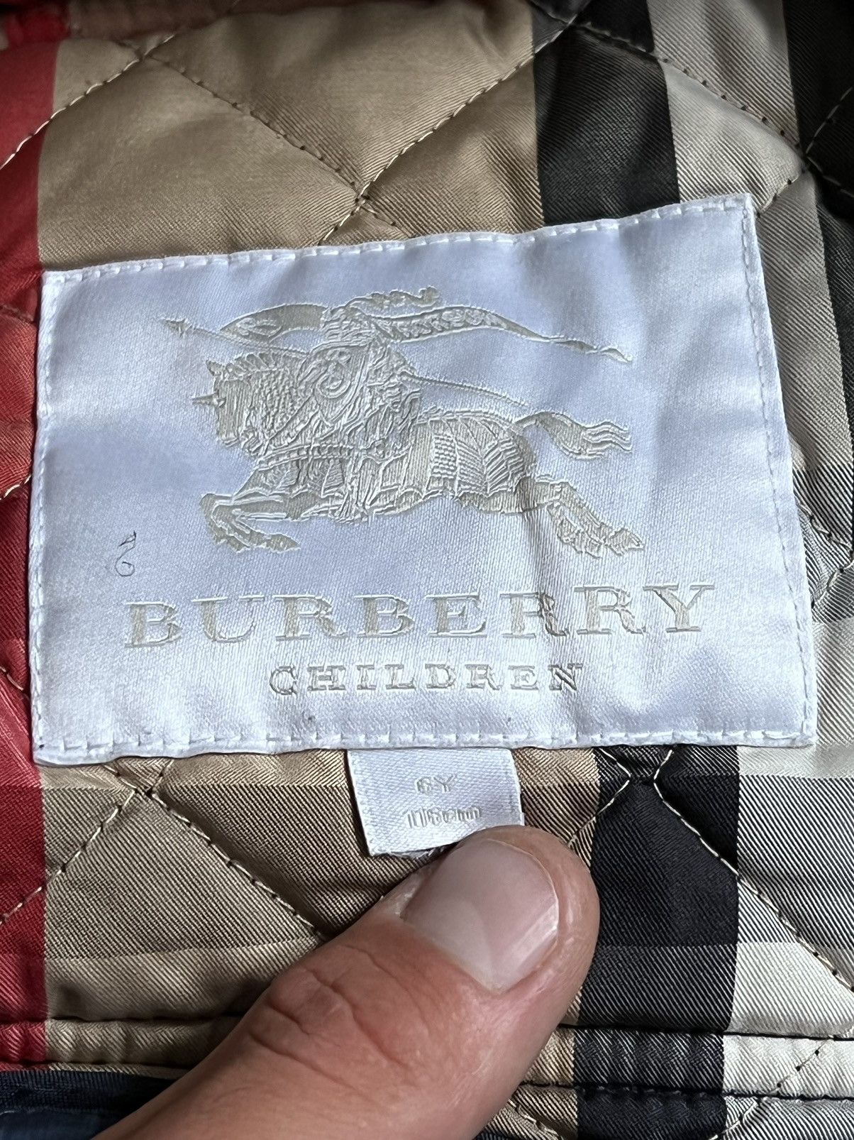 Burberry Burberry Kids Navy Blue Quilted Jacket 6Y 116cm Size US XXS / EU 40 - 15 Thumbnail