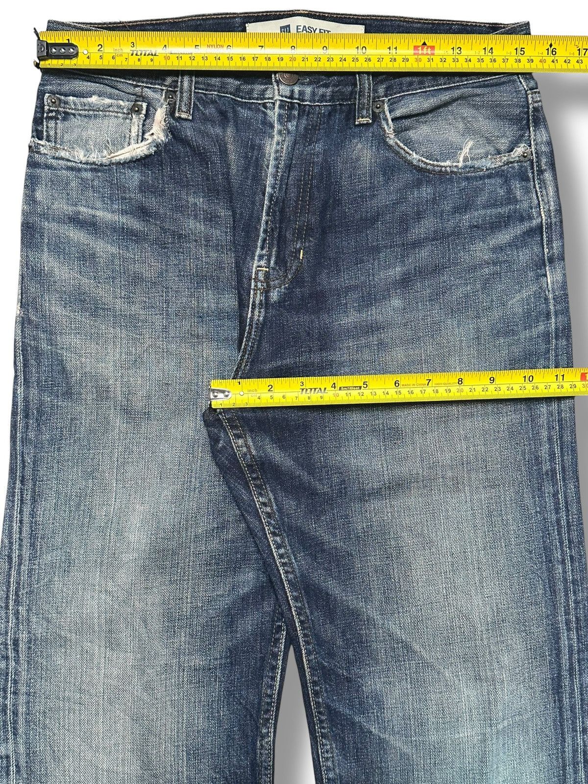 Gap GAP Vintage Straight Loose Distressed Jeans With Faded Wash Size US 31 - 18 Thumbnail