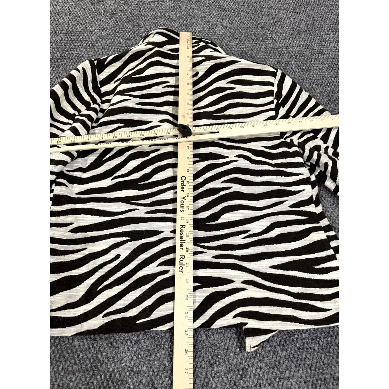 Vintage Chico's Womens Blazer Jacket Zebra Print Full Zip Collared Cotton Black White Size XS / US 0-2 / IT 36-38 - 8 Thumbnail
