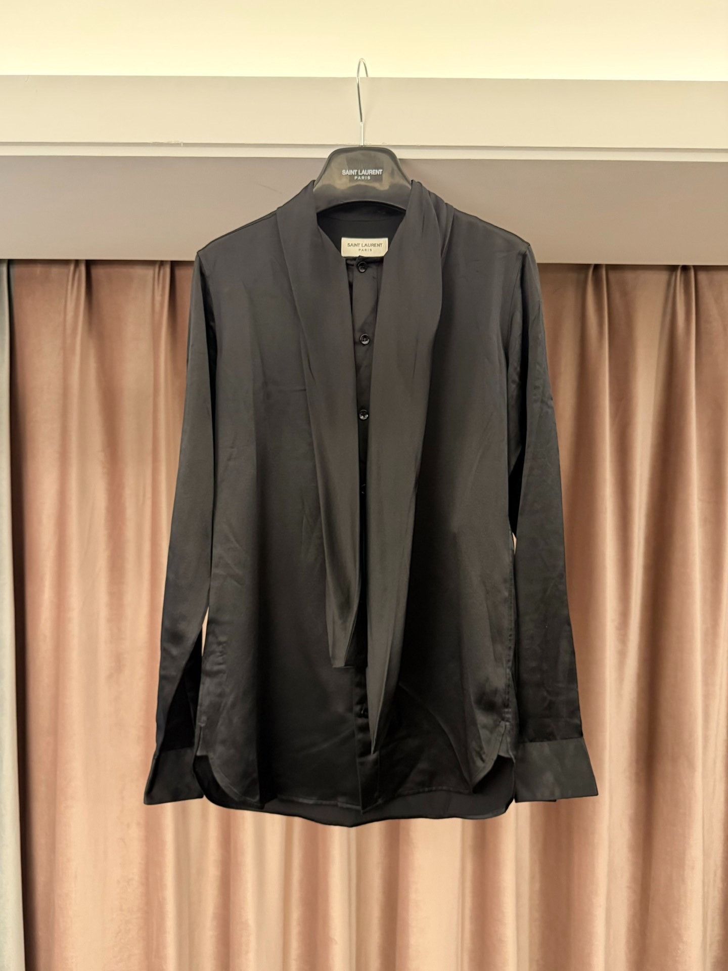 Saint Laurent Paris Saint Laurent Silk Bow Tie Shirt Size US M / EU 48-50 / 2 - 1 Thumbnail