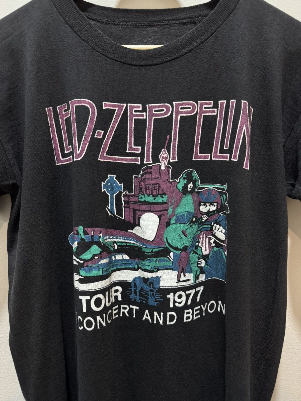 Vintage Led Zepplin 1977 Tour Tee Size US S / EU 44-46 / 1 - 2 Thumbnail