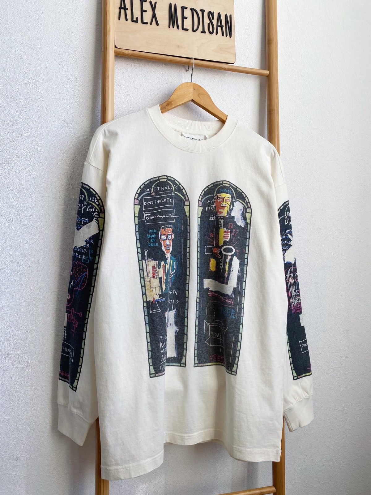 H&M × Jean-Michel Basquiat × Who Decides War WHO DECIDES WAR x BASQUIAT x H&M LONG SLEEVE RELAXED T-SHIRT Size US S / EU 44-46 / 1 - 1 Thumbnail