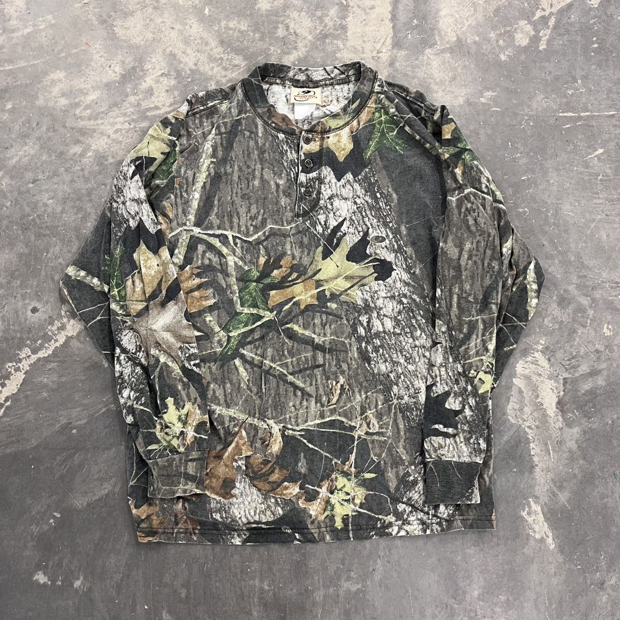 Mossy Oaks × Realtree Vintage Mossy Oak realistic Camo Undershirt Medium skater Size US L / EU 52-54 / 3 - 1 Thumbnail