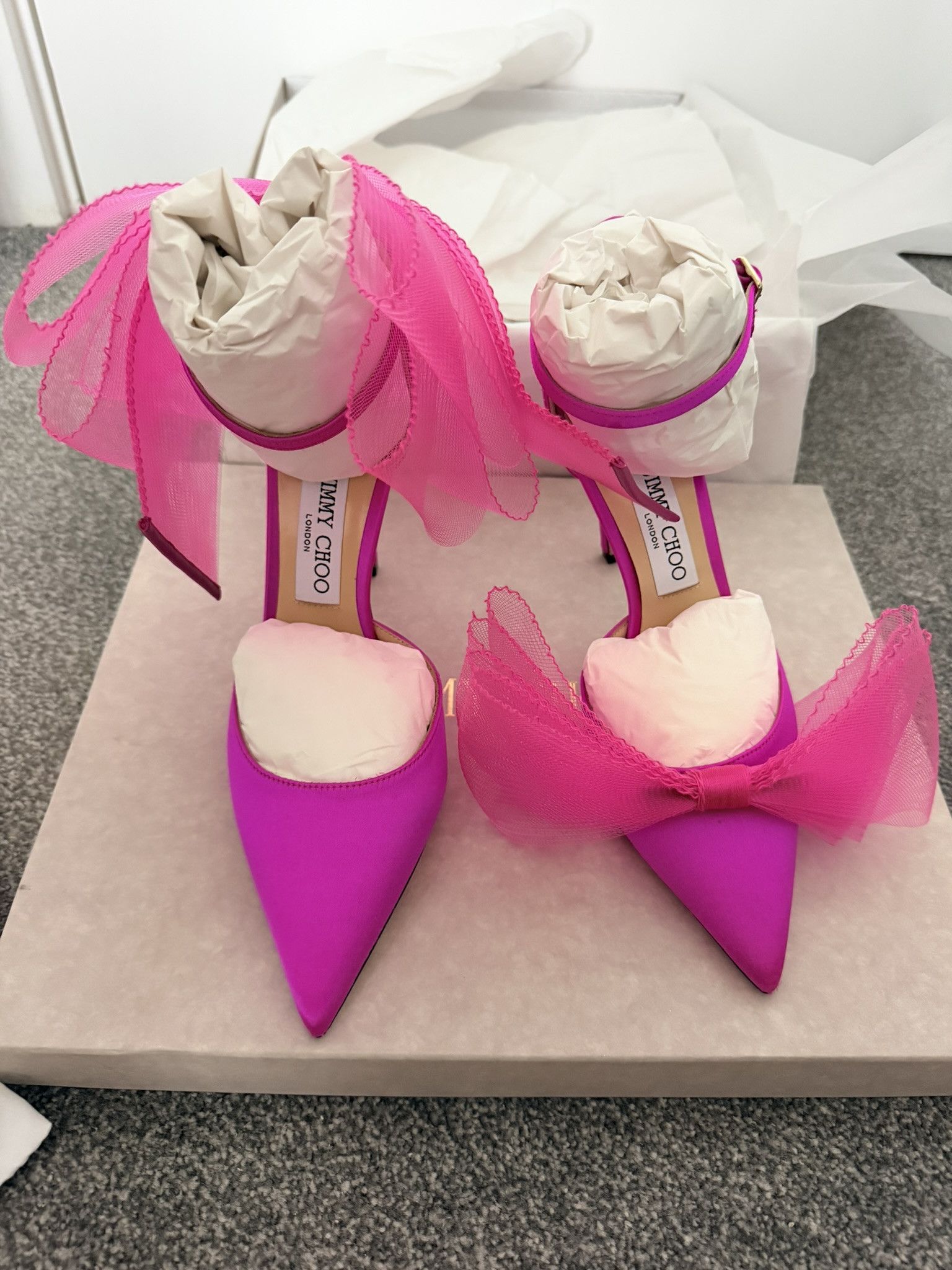 Jimmy Choo Jimmy Choo Averly 100 bow ankle strap pumps Size US 8 / IT 38 - 2 Thumbnail
