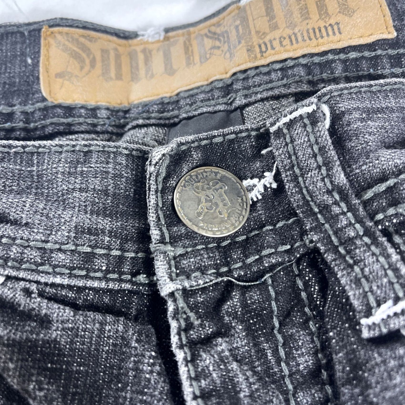 Southpole VINTAGE Southpole Jeans Black Embroidered Flap Pocket Y2K 29x30 Denim Jeans Men Regular 30in Inseam Black Embroidered Flap Pocket Y2K Jeans Size US 29 - 7 Thumbnail