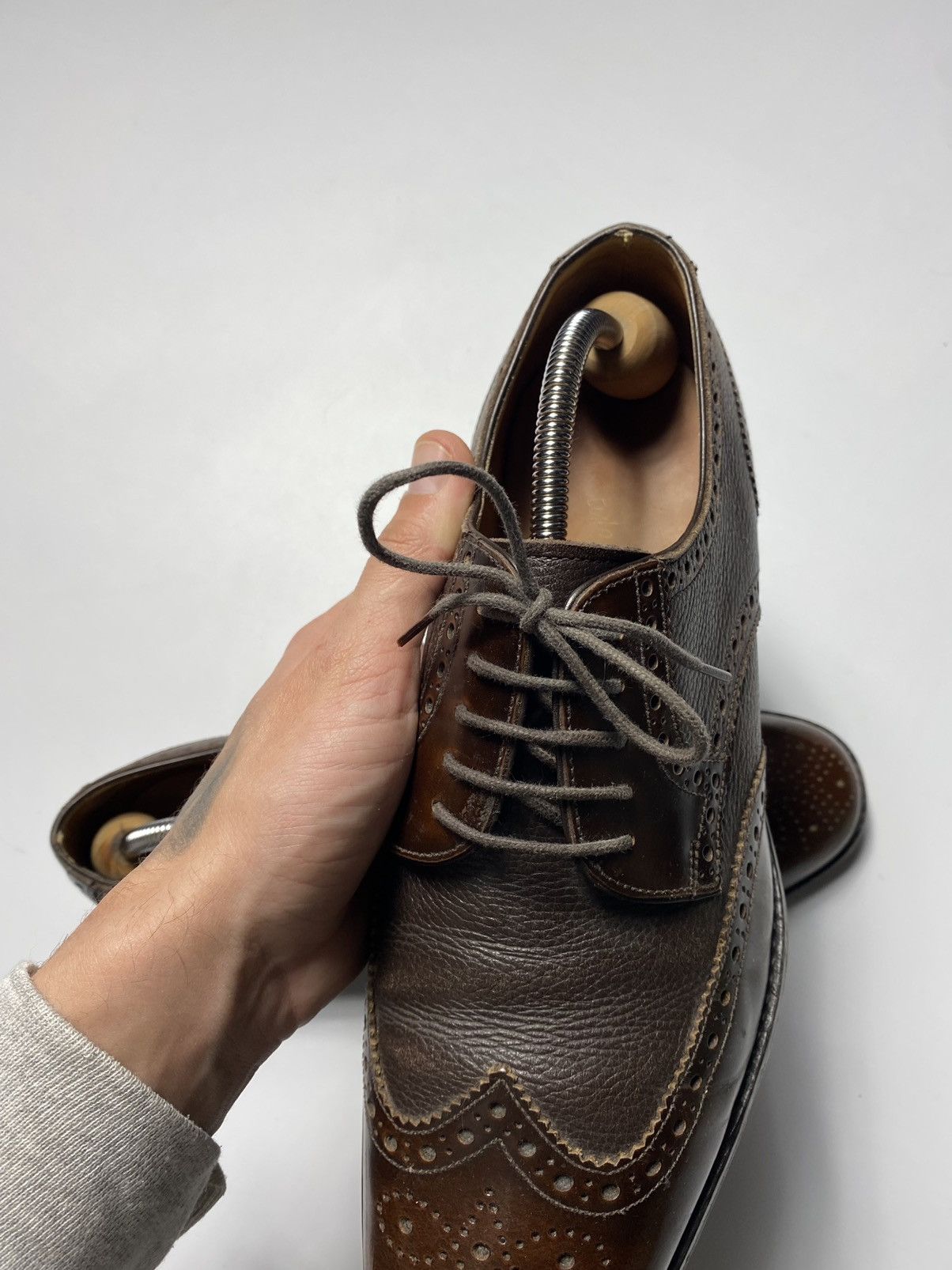 Loake Loake Lace Up Brogue Shoes Arlington size 8 Size US 8 / EU 41 - 9 Thumbnail