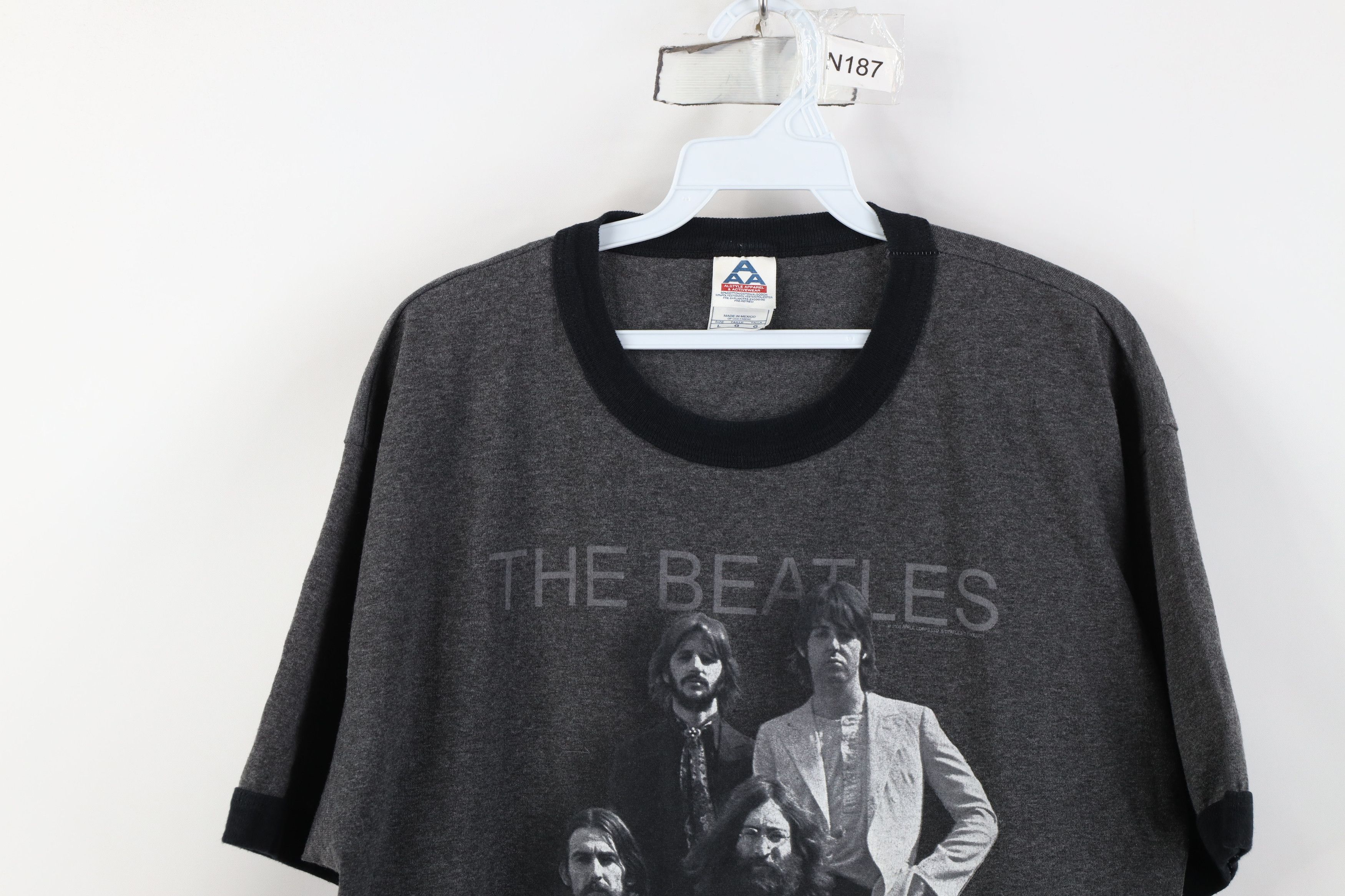 Vintage Vintage Y2K 2006 Beatles Band Short Sleeve Ringer T-Shirt Size US L / EU 52-54 / 3 - 2 Thumbnail