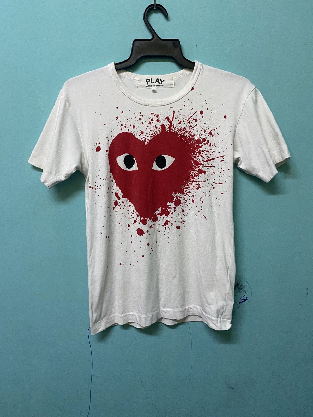 Comme des Garcons Comme des Garçons PLAY Red Heart Splatter Graphic Tee –White Size US S / EU 44-46 / 1 - 2 Thumbnail