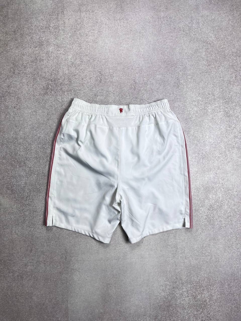 Nike × Vintage VINTAGE NIKE MANCHESTER UNITED SHORTS Y2K L Size US 34 / EU 50 - 4 Thumbnail