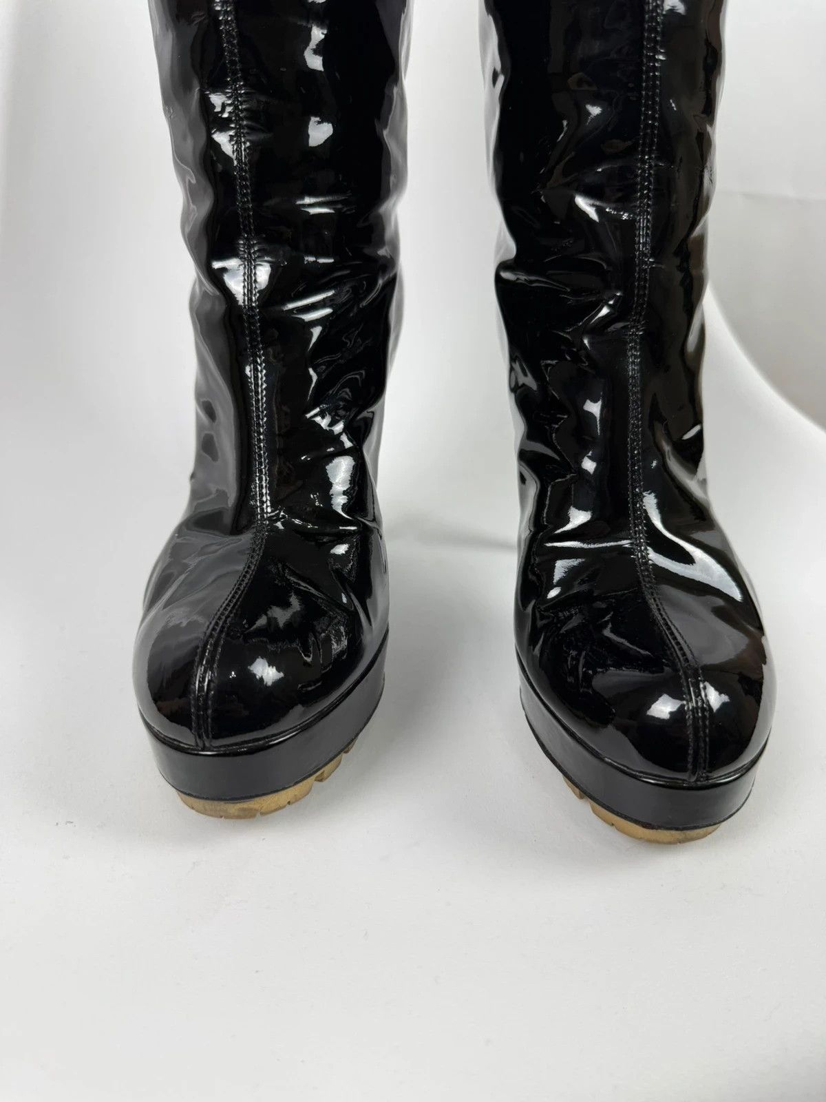 Yves Saint Laurent Yves Saint Laurent Patent Leather Boots size 39.5 Size US 9.5 / IT 39.5 - 5 Thumbnail