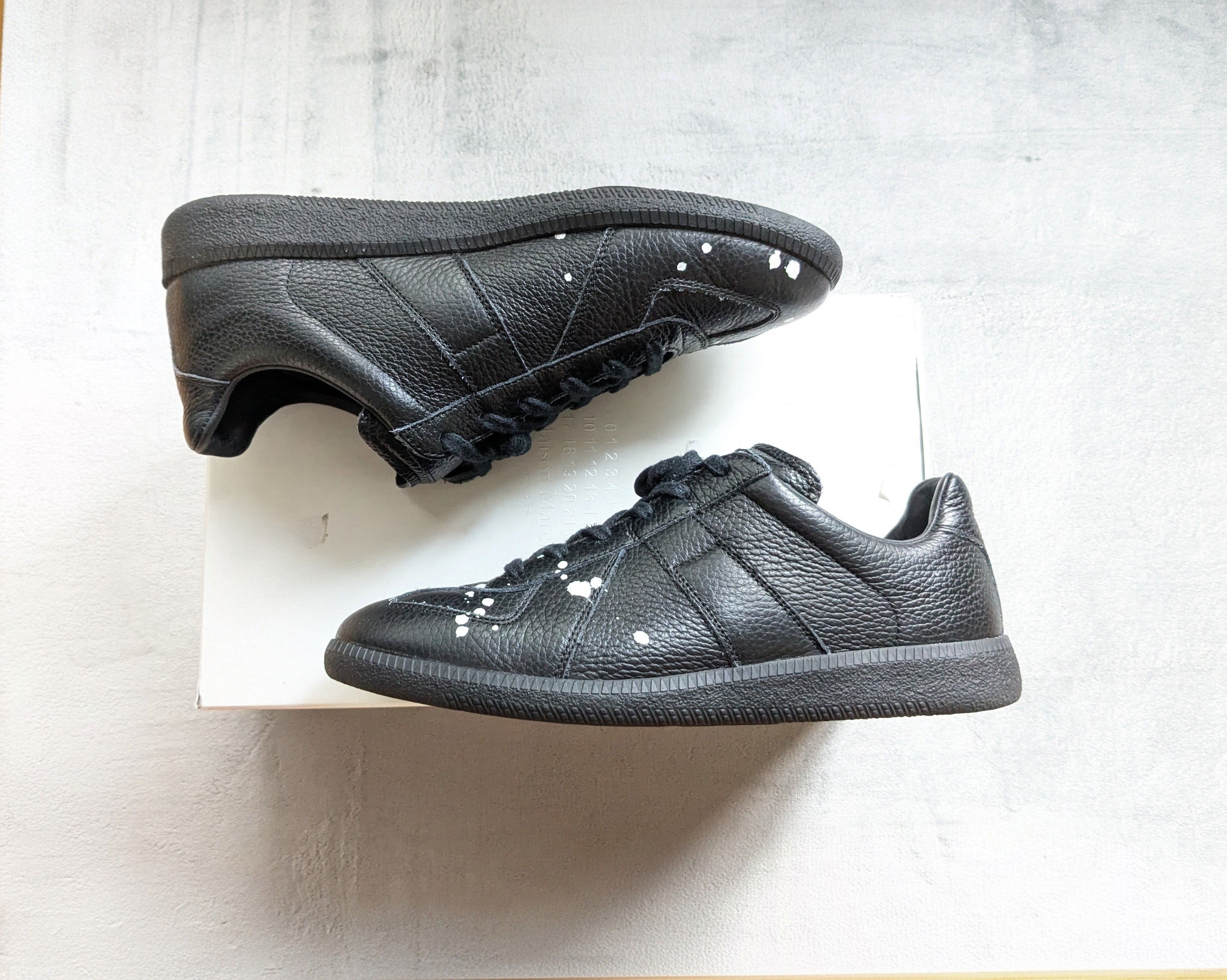 Maison Margiela Maison Margiela Replica GAT Black 7 40 Paint Splatter White Size US 7 / EU 40 - 1 Thumbnail