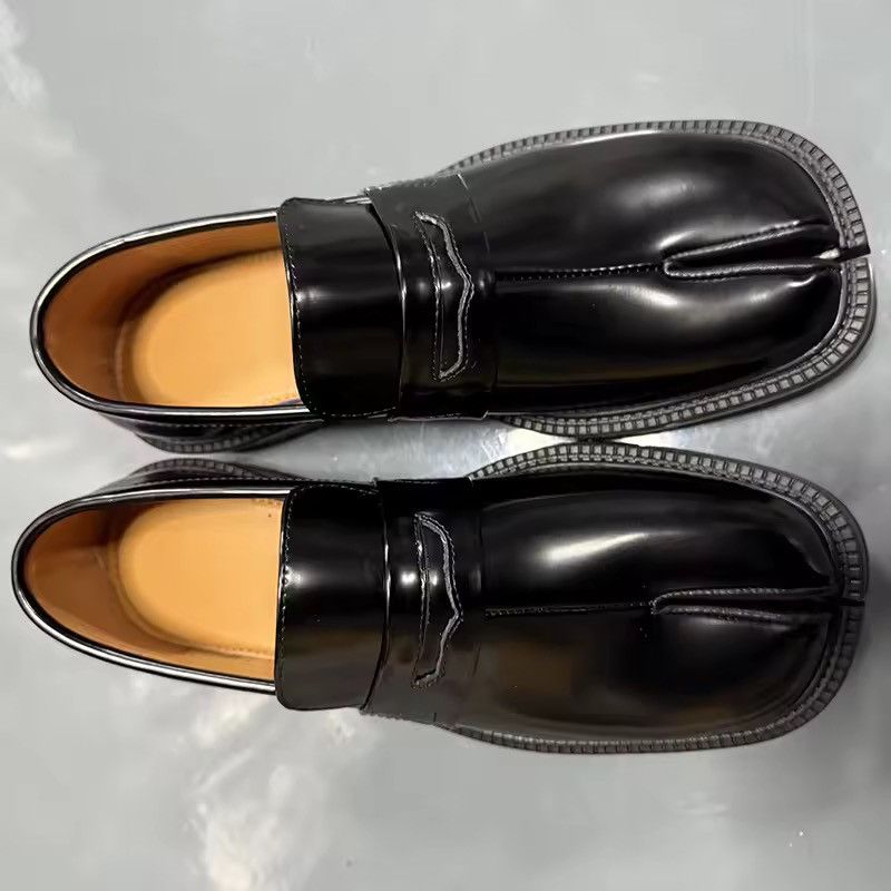 Streetwear Design Tabi Loafers