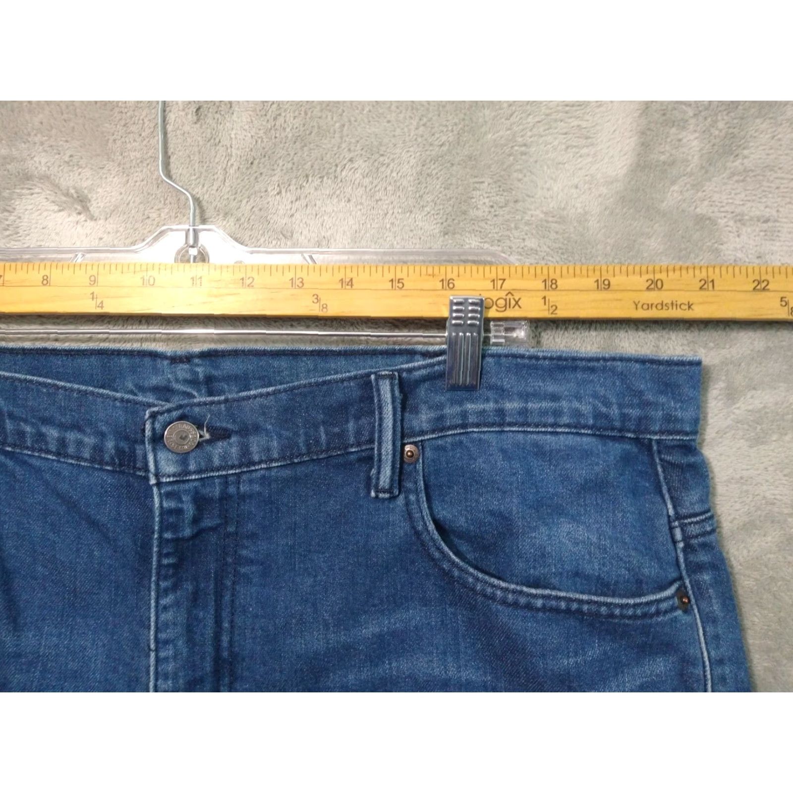 Levi's Levis 569 Jeans Men 40x30 Blue Denim Relaxed Straight Levi's 569 Jeans Men 40x30 Blue Denim Relaxed Straight Leg Size US 40 / EU 56 - 3 Thumbnail
