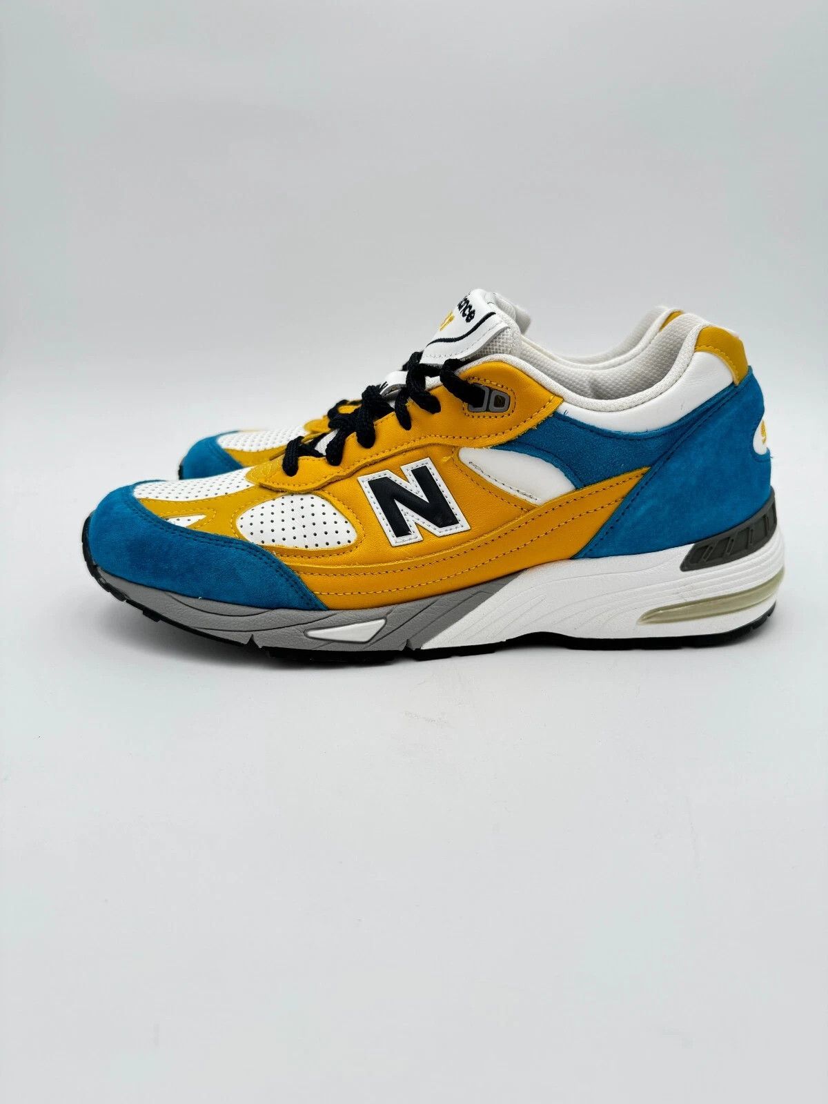 New Balance SNS New Balance 991 Yellow Blue White Made in UK Size US 10 / EU 43 - 8 Thumbnail