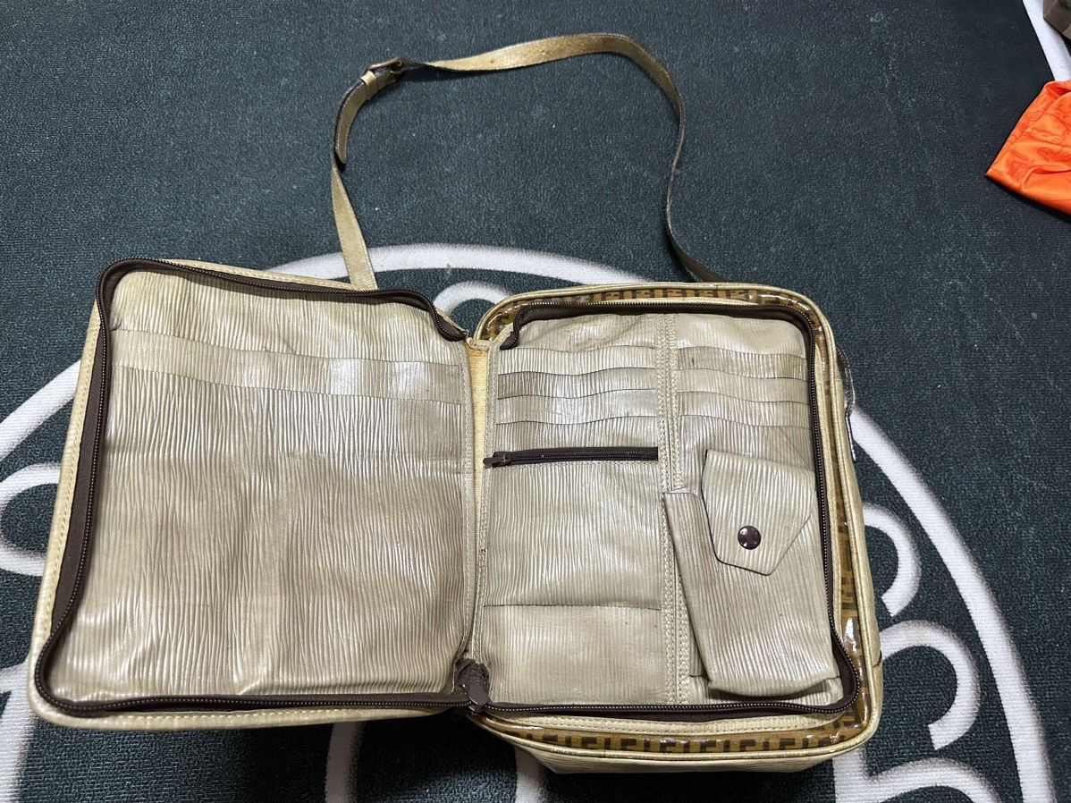 Fendi Fendi monogram sling bag Size ONE SIZE - 5 Thumbnail