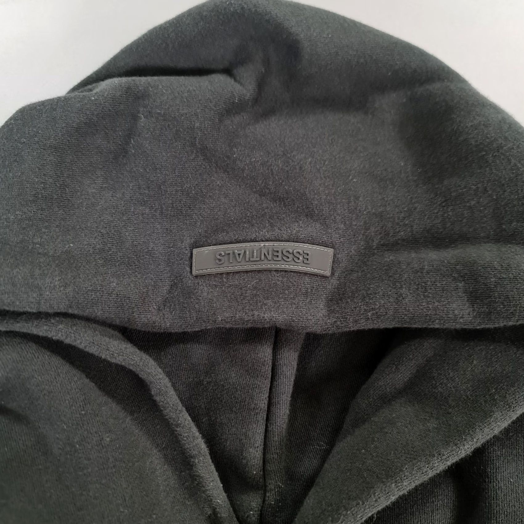 Fear of God Fear Of God Essentials Hoodie Mens Black M Oversized Boxy Fit Fleece Logo Kangaroo Pocket 100% Cotton Pullover 100% Cotton Size US M / EU 48-50 / 2 - 3 Thumbnail