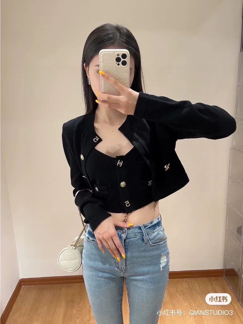 Other Chanel 22B Autumn and Winter Preview Black Badge Button Ca Size XS / US 0-2 / IT 36-38 - 2 Thumbnail