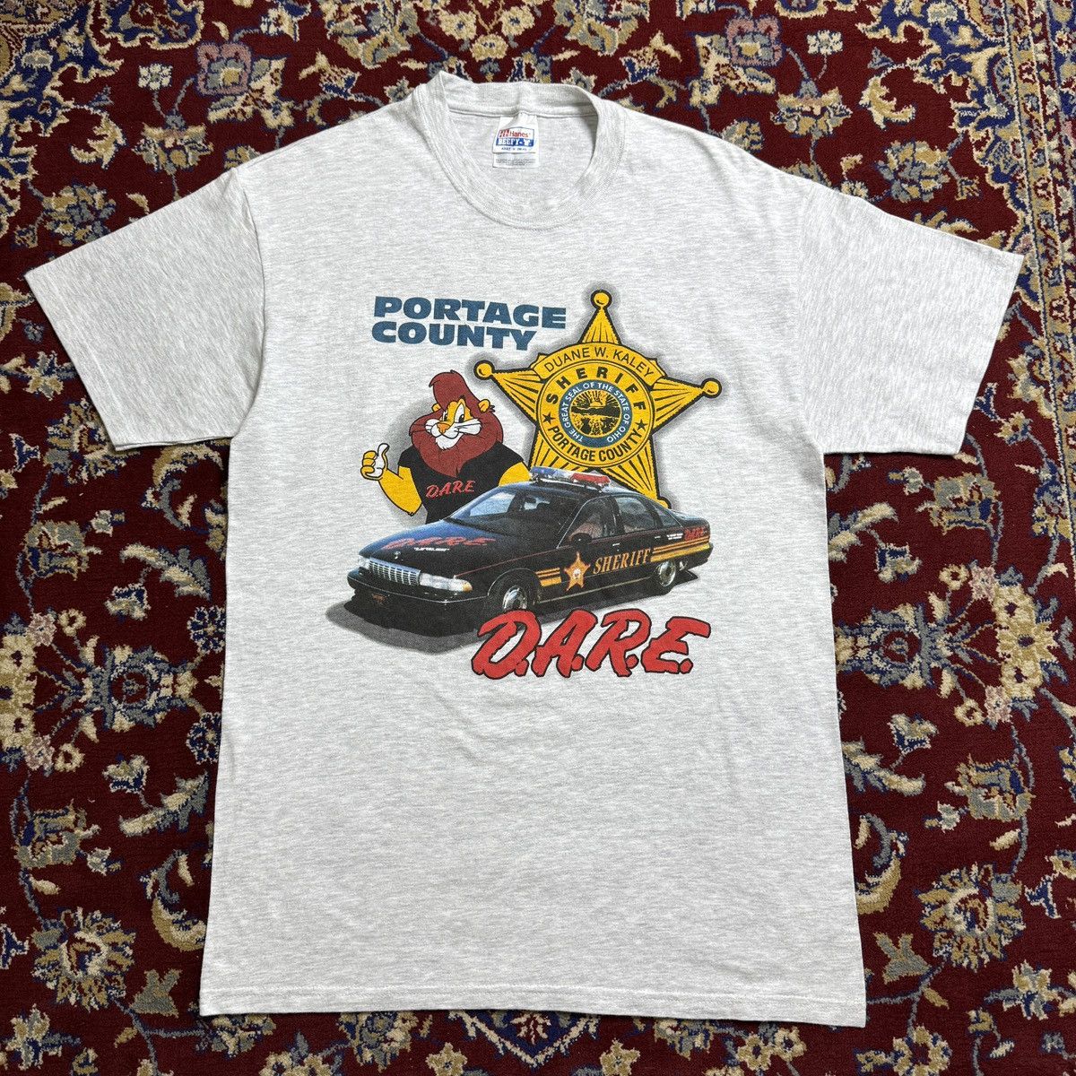 D.A.R.E 90s DARE Lion To Resist Drugs Violence Police Sheriff tee Size US M / EU 48-50 / 2 - 1 Thumbnail