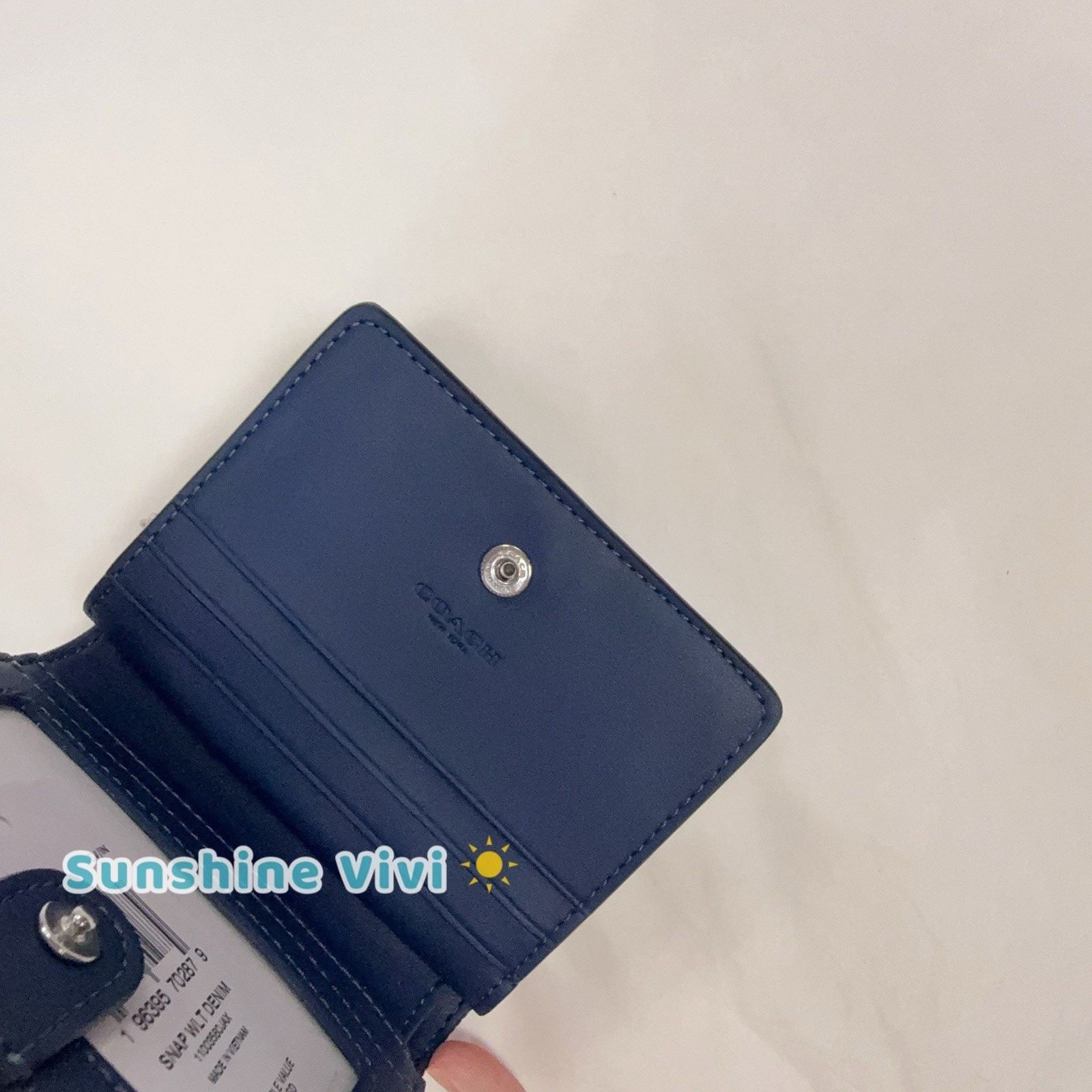 Coach NWT Coach Snap Wallet In denim/Silver/Indigo CAP07 Denim Size ONE SIZE - 14 Thumbnail